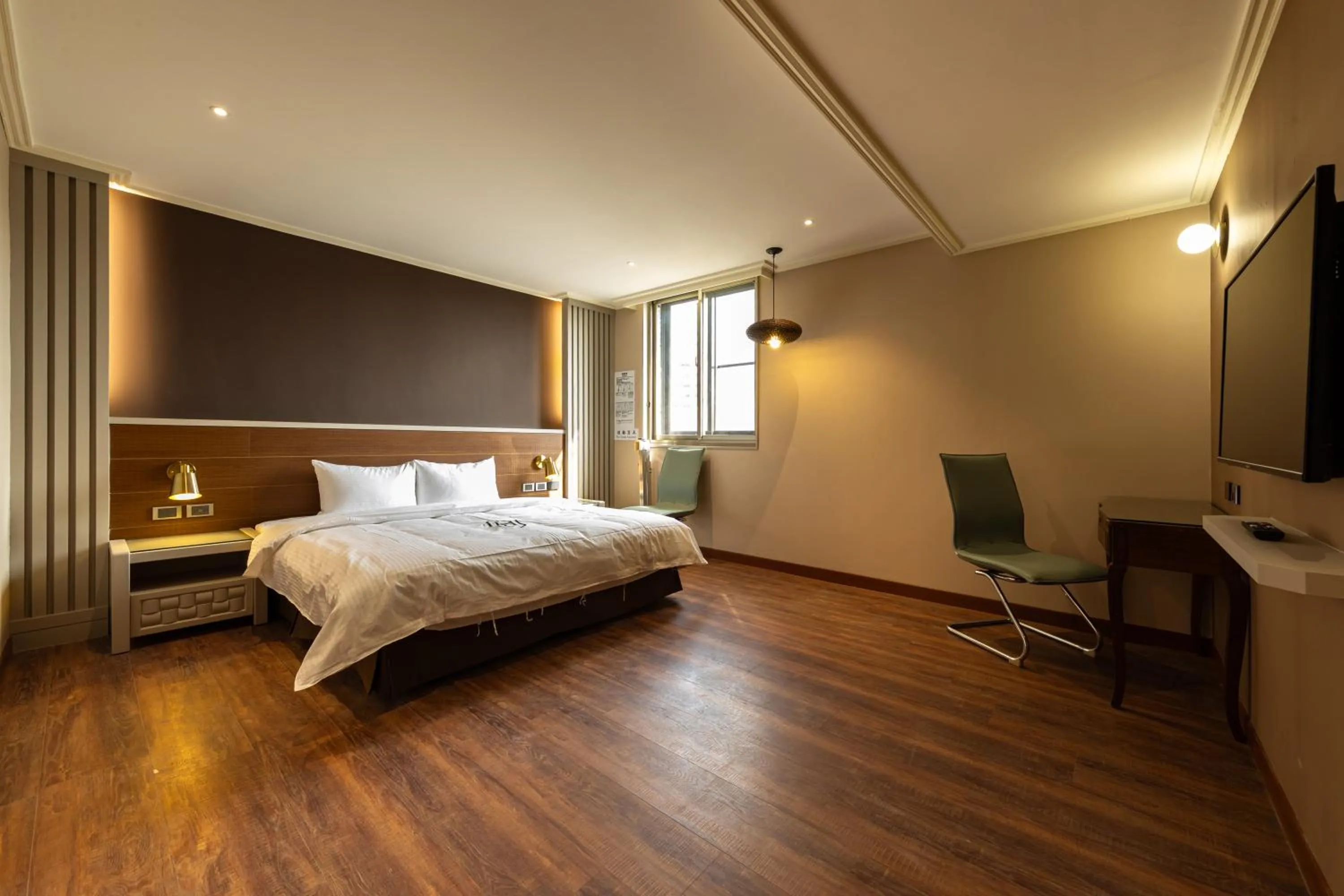 Bed in 露夏旅社 l 納康商旅 l 智能入住 l 鄰近花園夜市