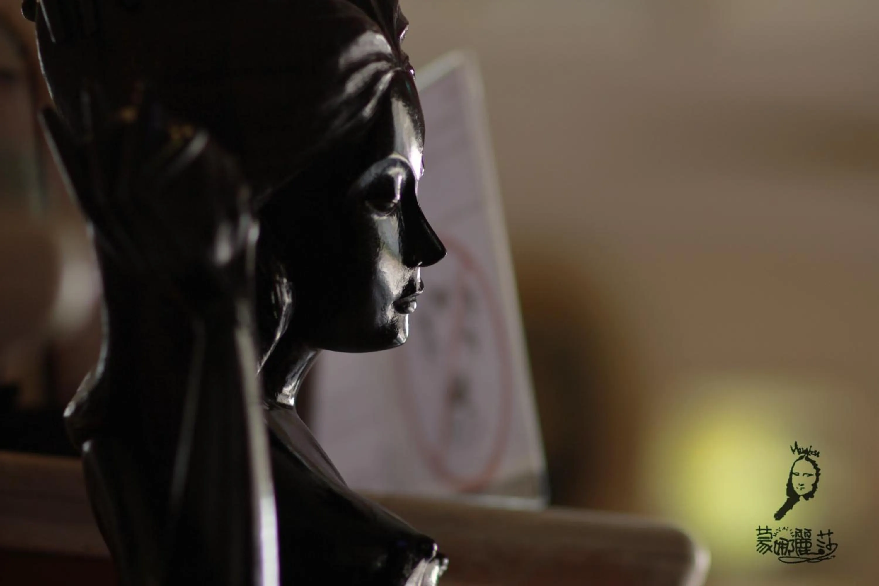 Decorative detail in Monalisa Hotel