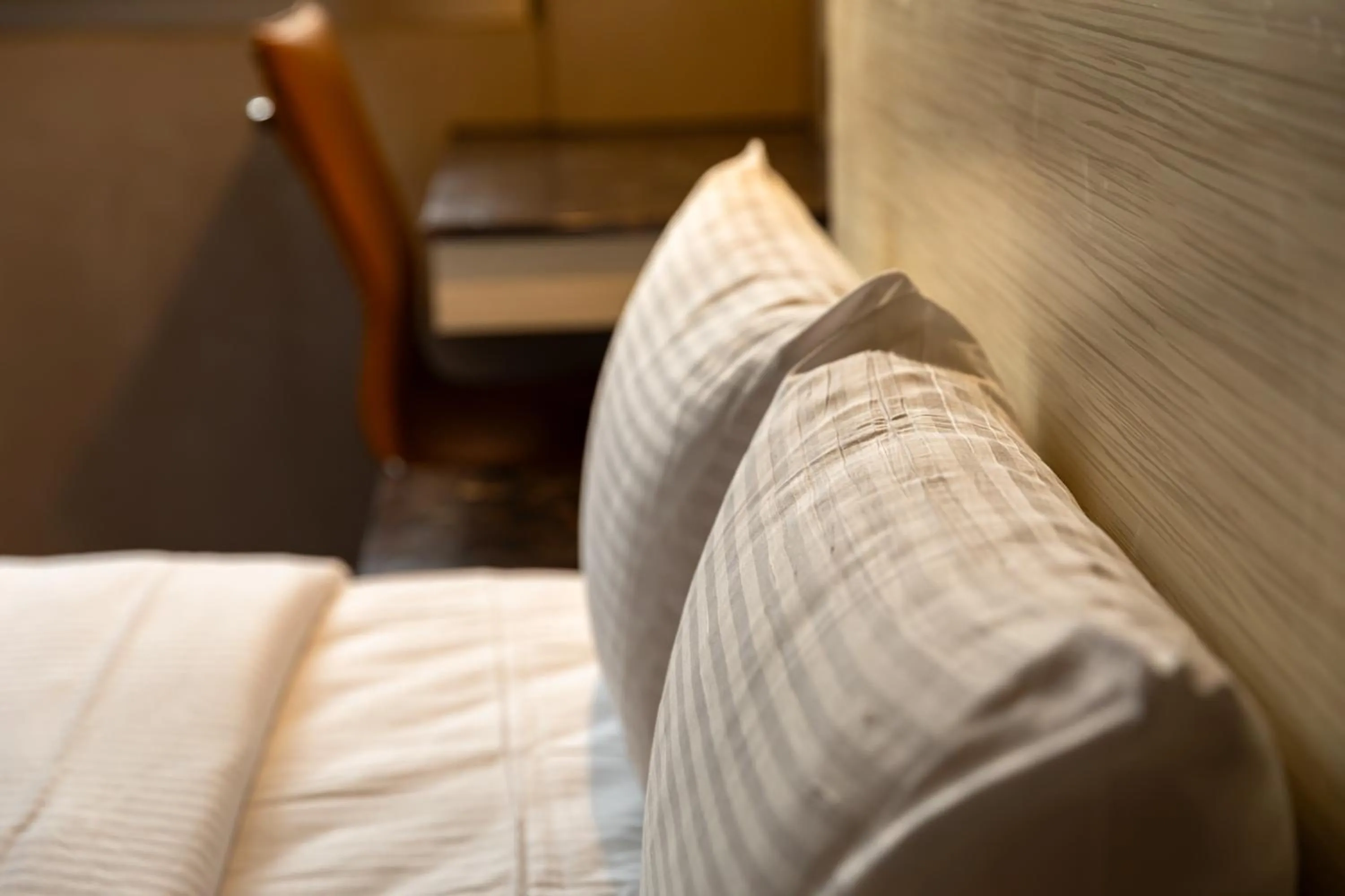 露夏旅社 l 納康商旅 l 智能入住 l 鄰近花園夜市