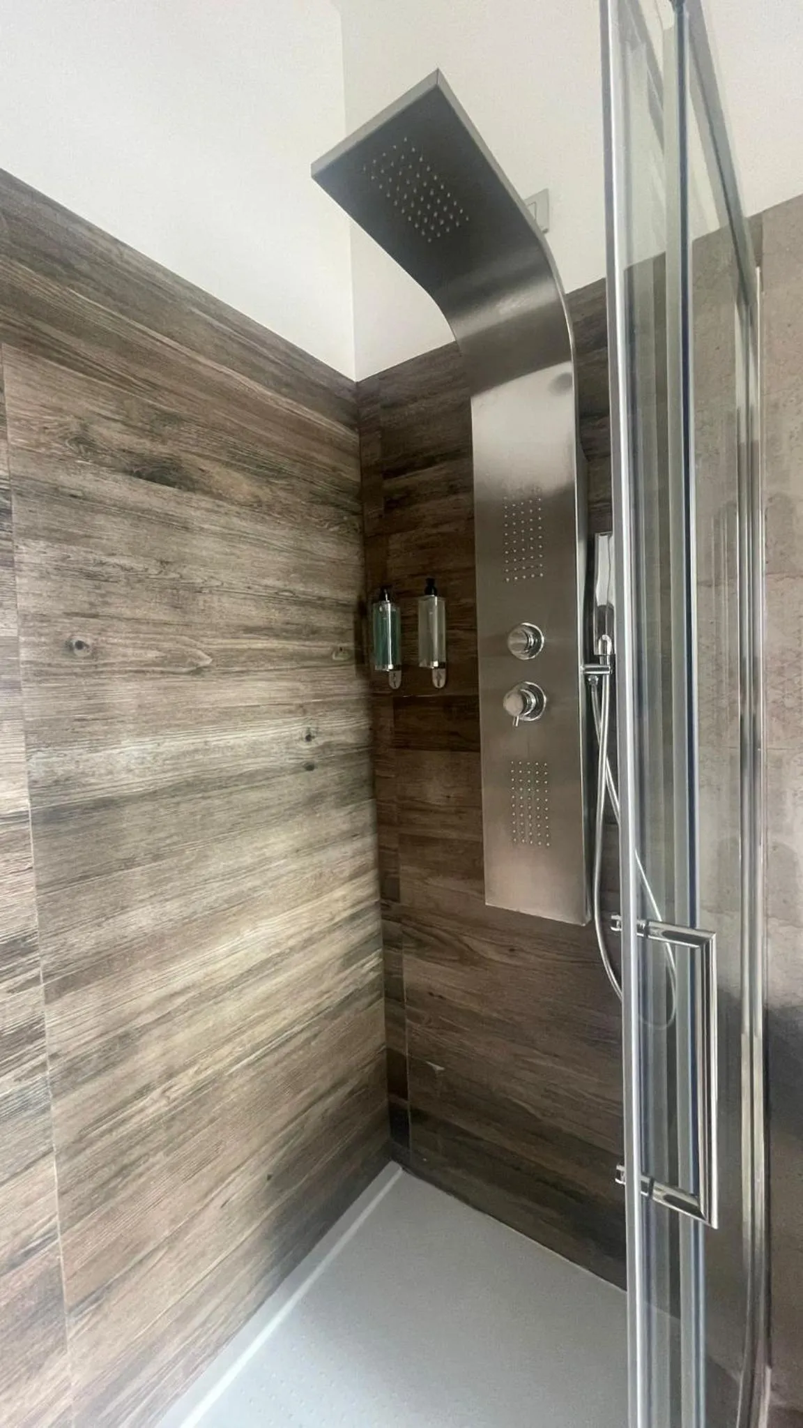 Shower in Hotel San Marco