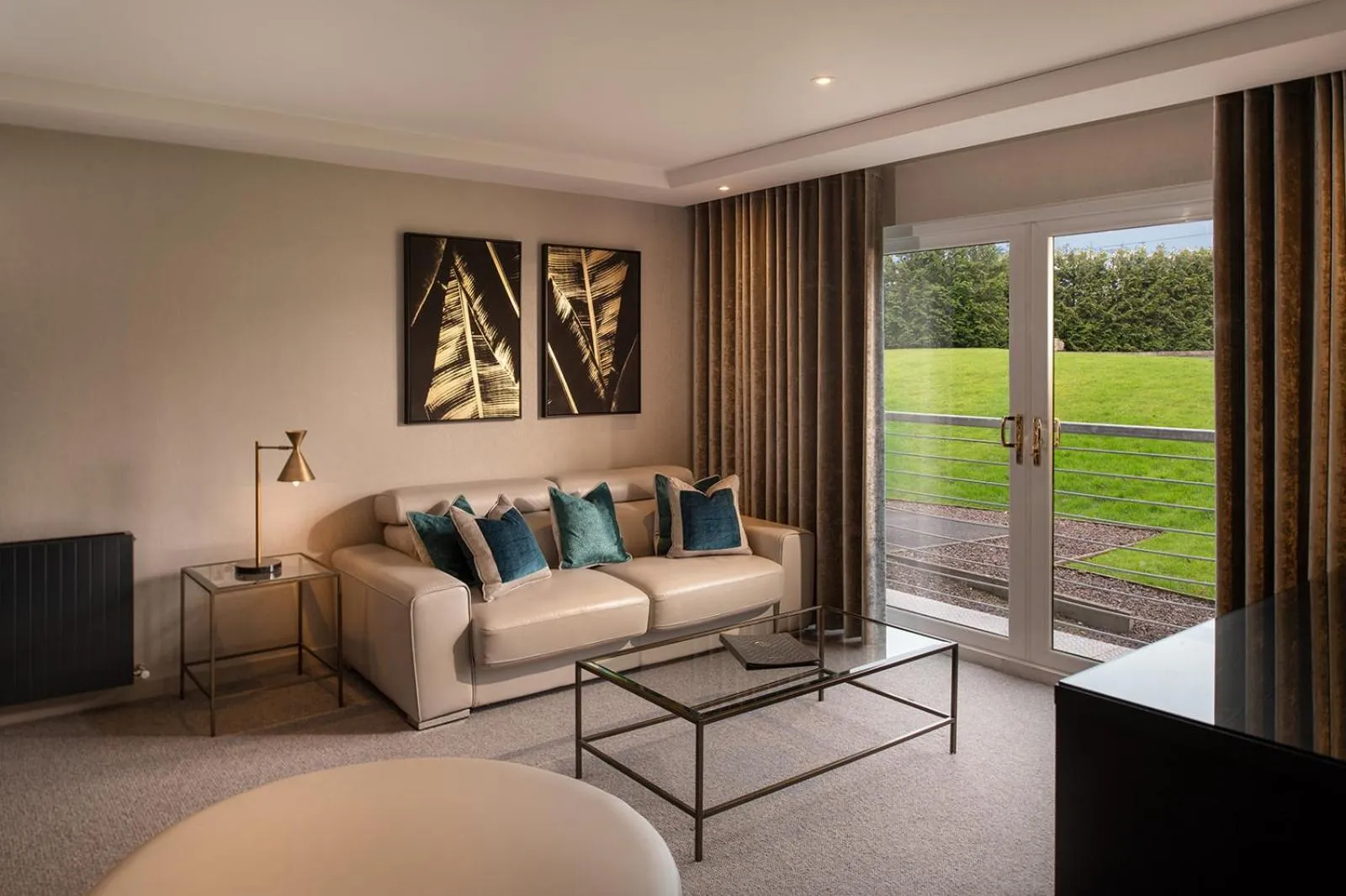 Living room in Radstone Hotel