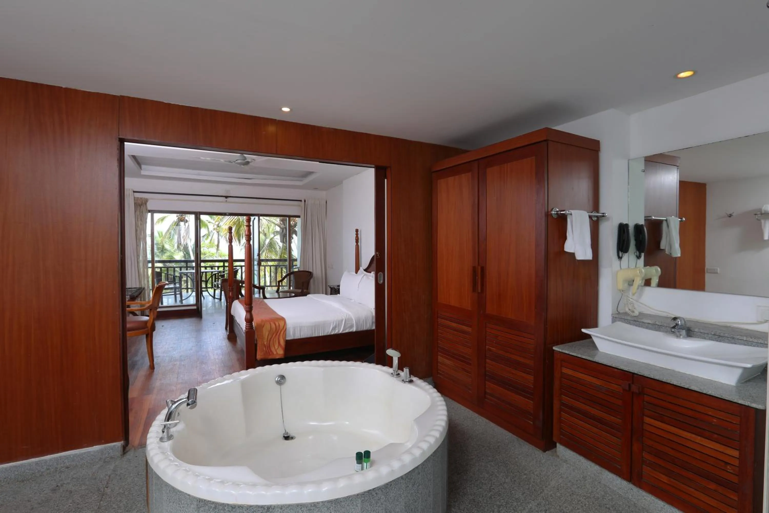 Bathroom in Getaway Beach Resort Kovalam