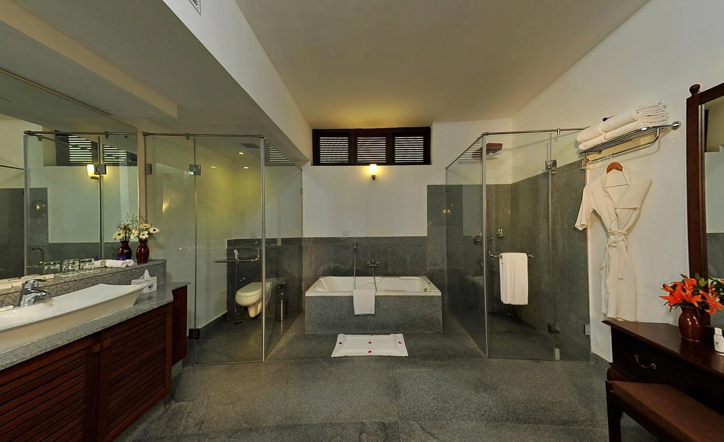 Bathroom in Getaway Beach Resort Kovalam