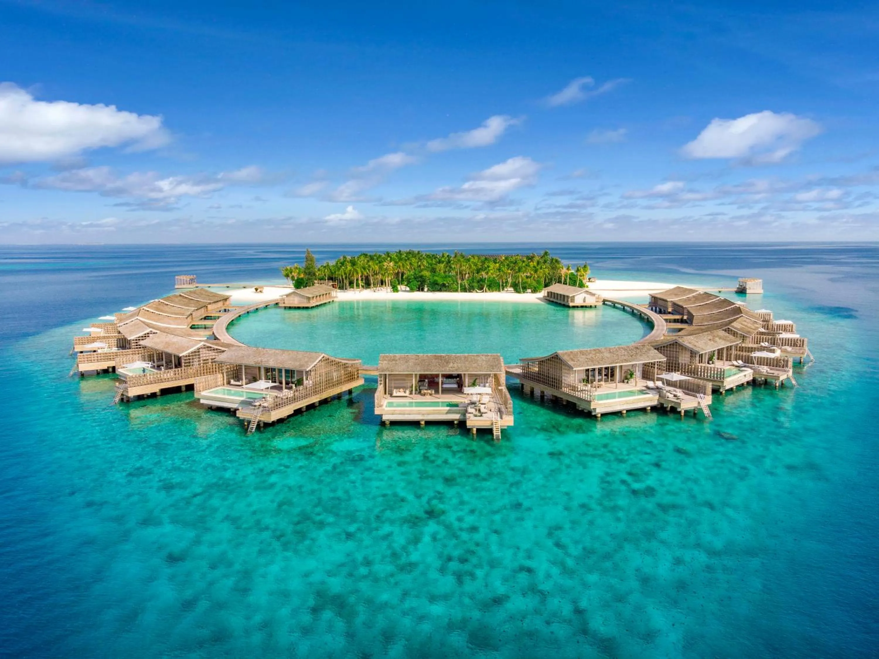 Bird's eye view in Kudadoo Maldives Private Island – Luxury All inclusive