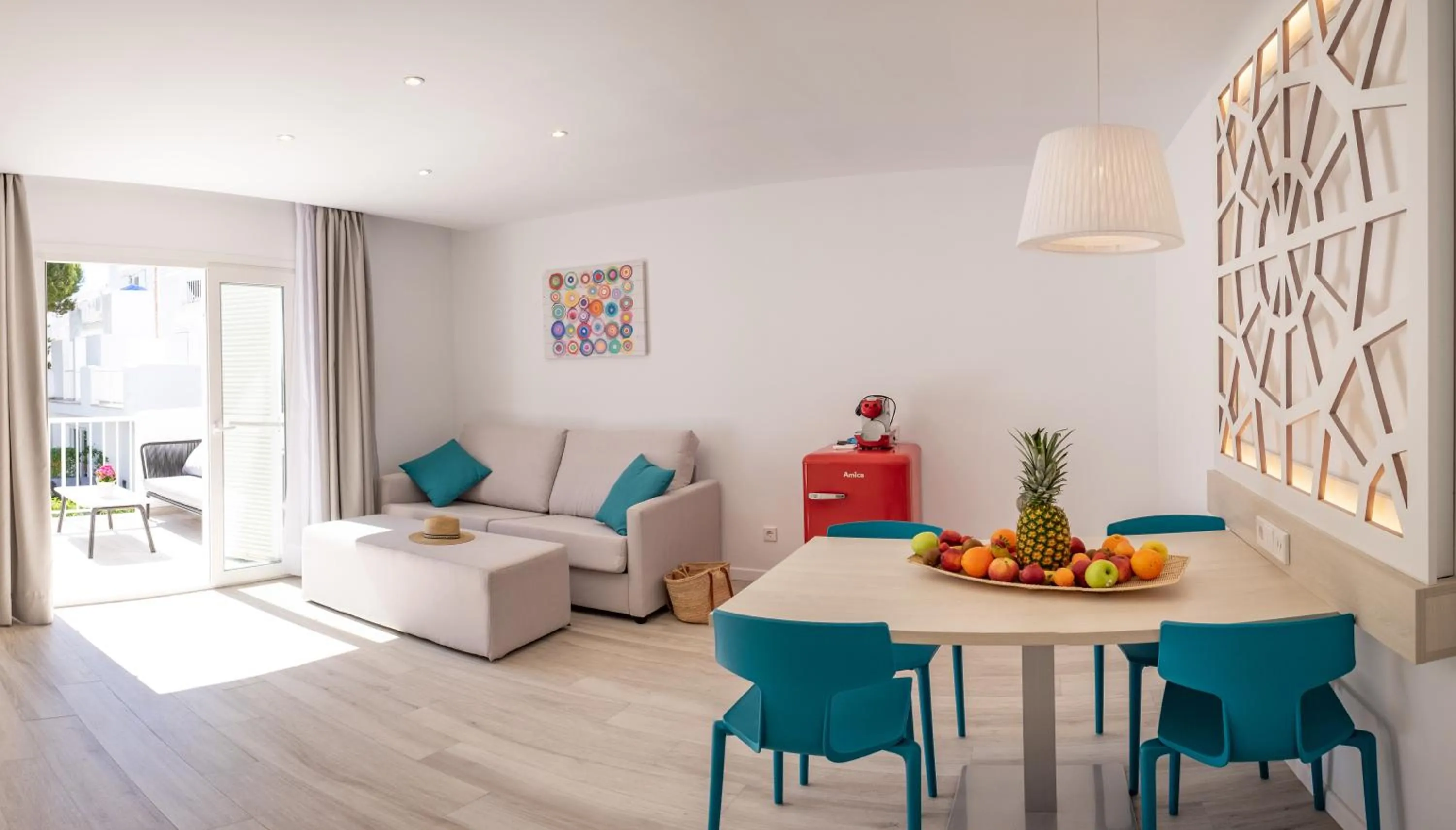 Dining area in Hotel Club Es Talaial