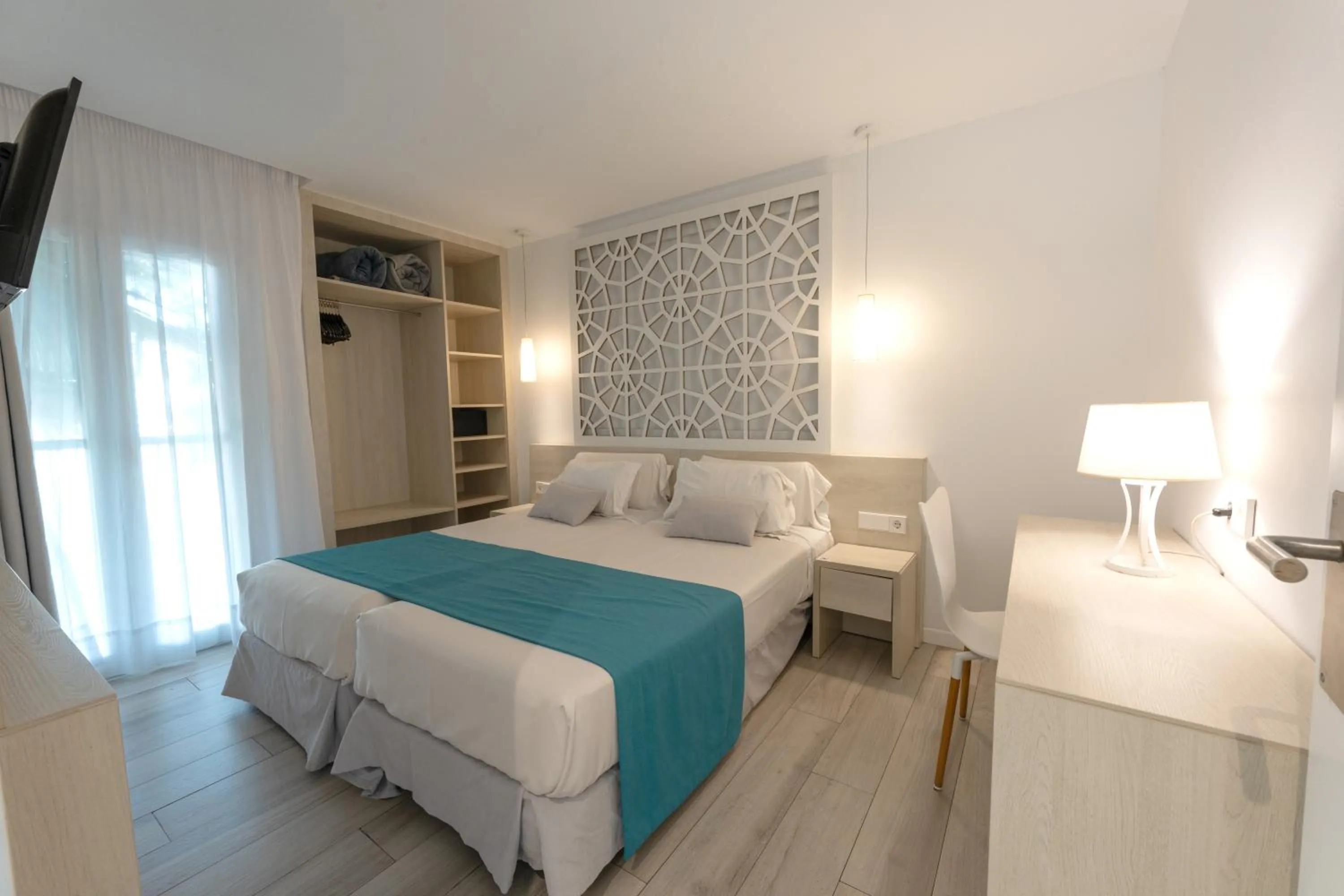 Bed in Hotel Club Es Talaial