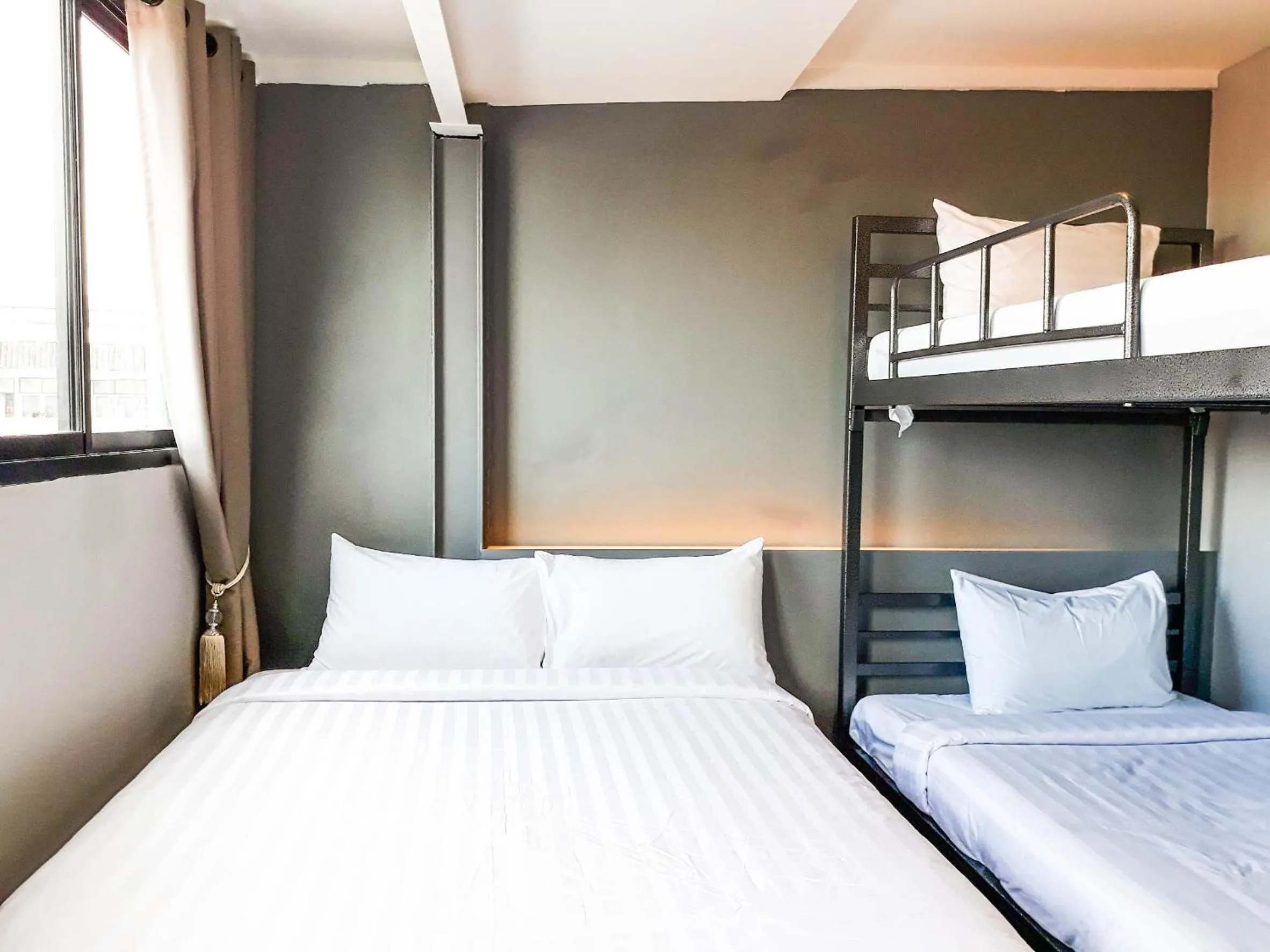 Bed in Lux Rooms Night Bazaar