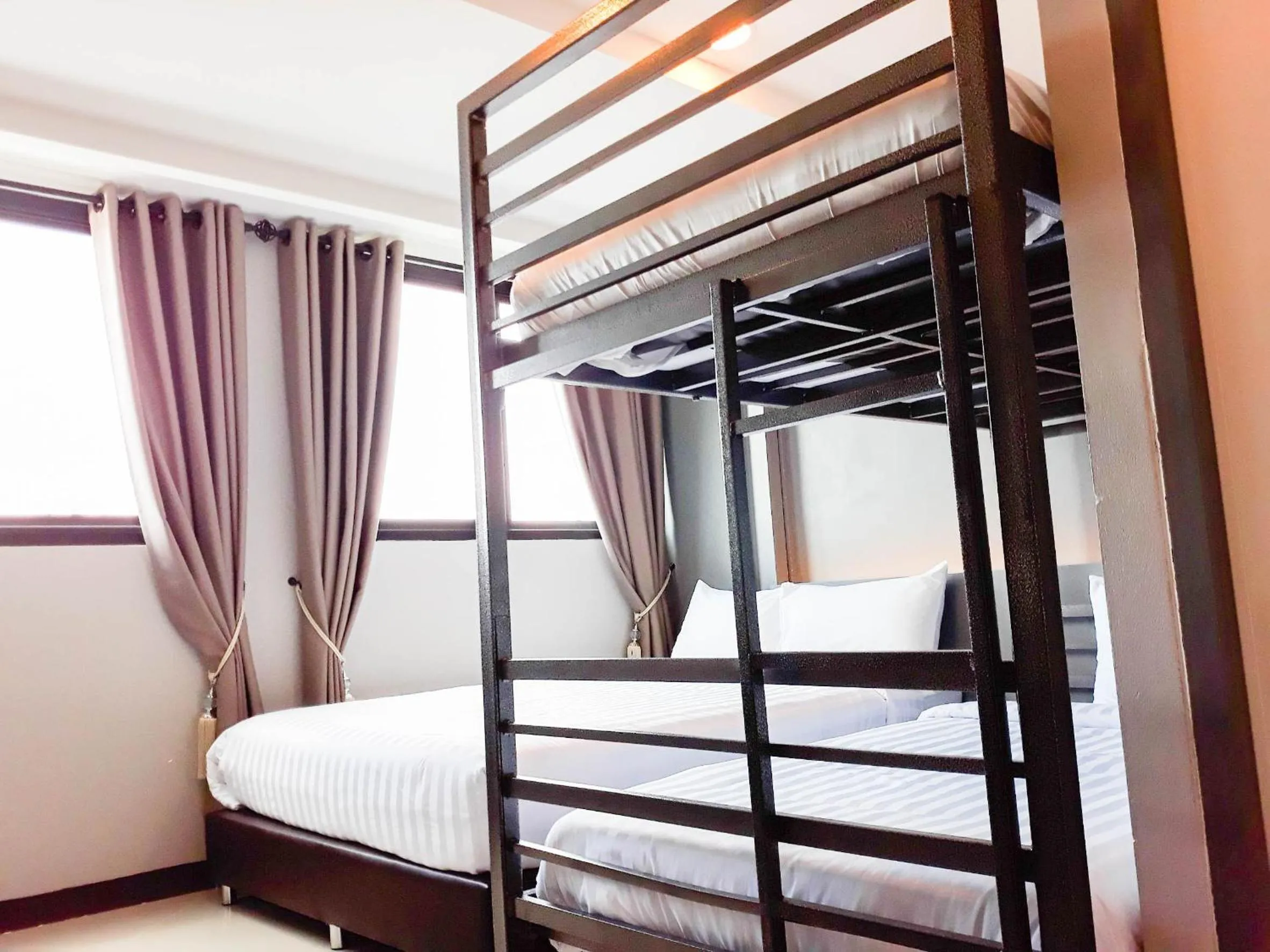 Bed in Lux Rooms Night Bazaar