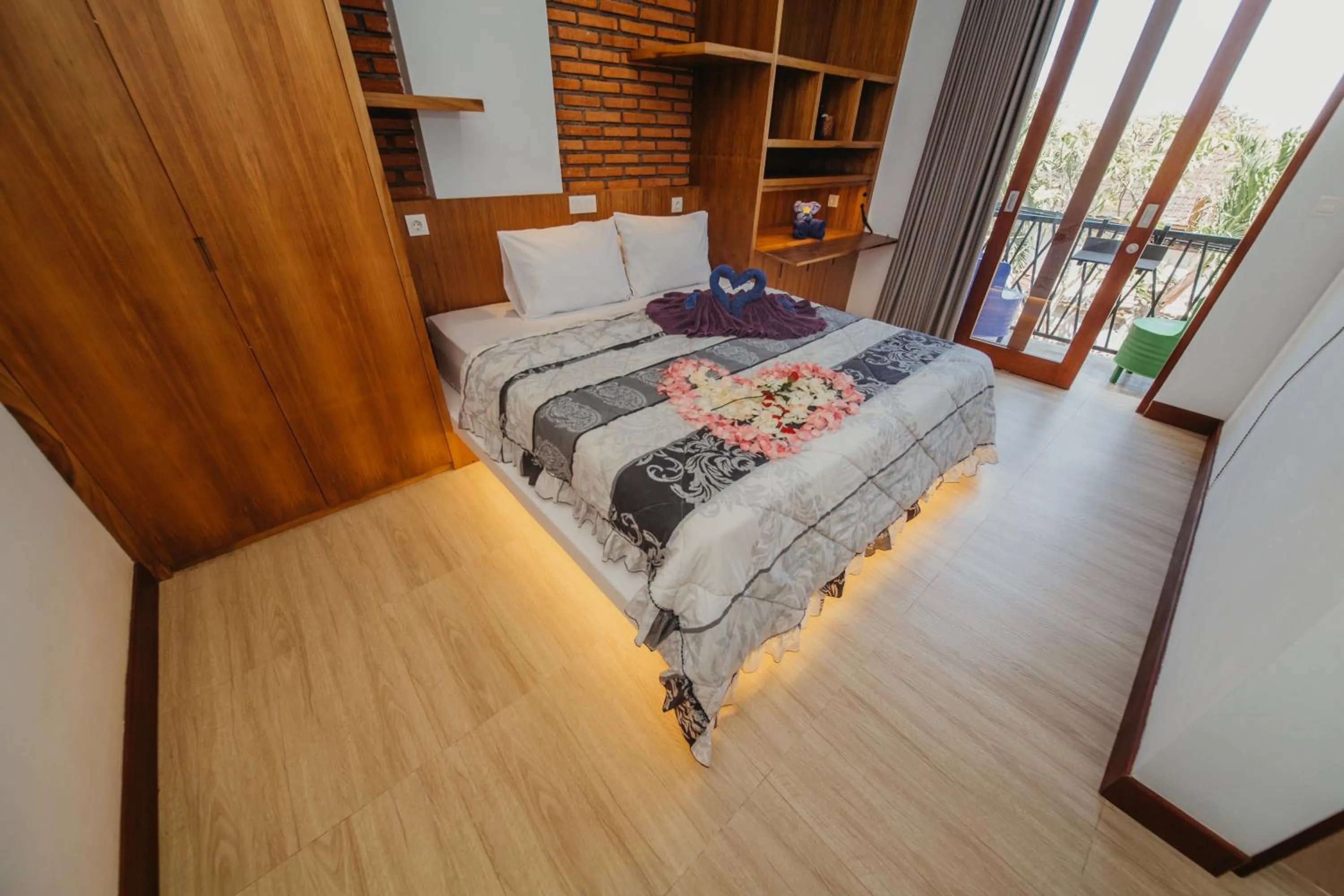 Bed in Kaen Apartments