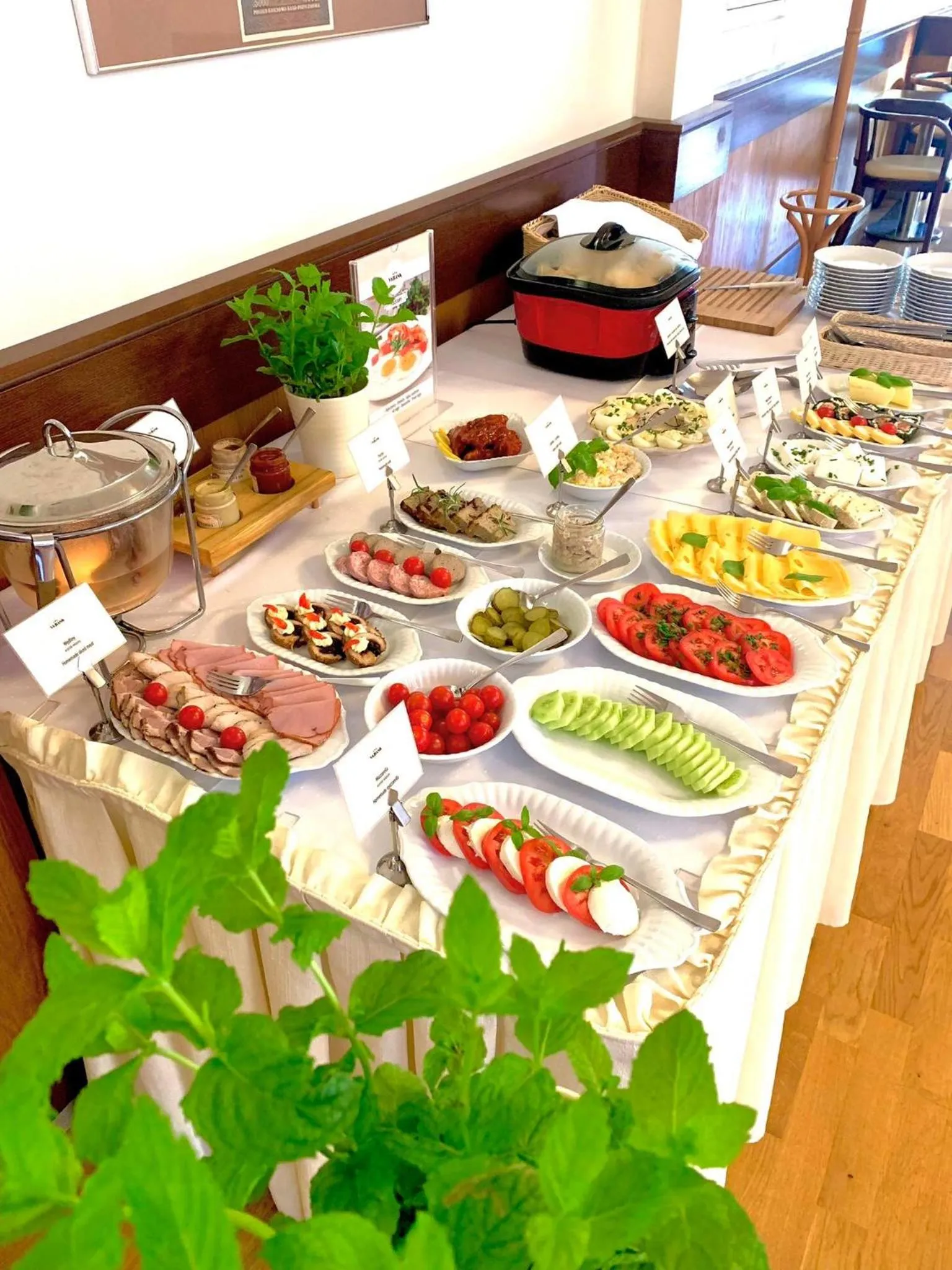 Buffet breakfast in Hotel Vabank