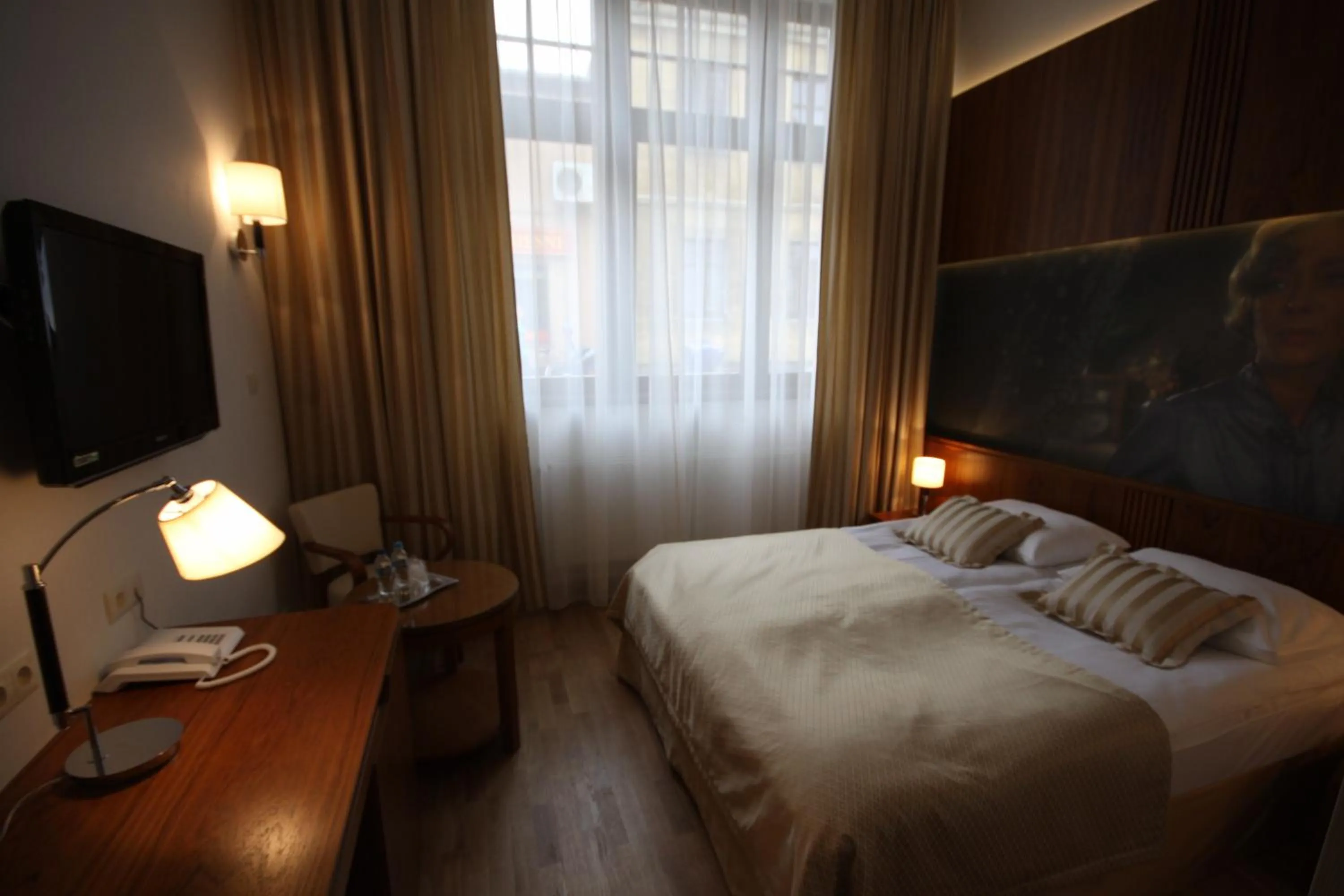Photo of the whole room, Bed in Hotel Vabank