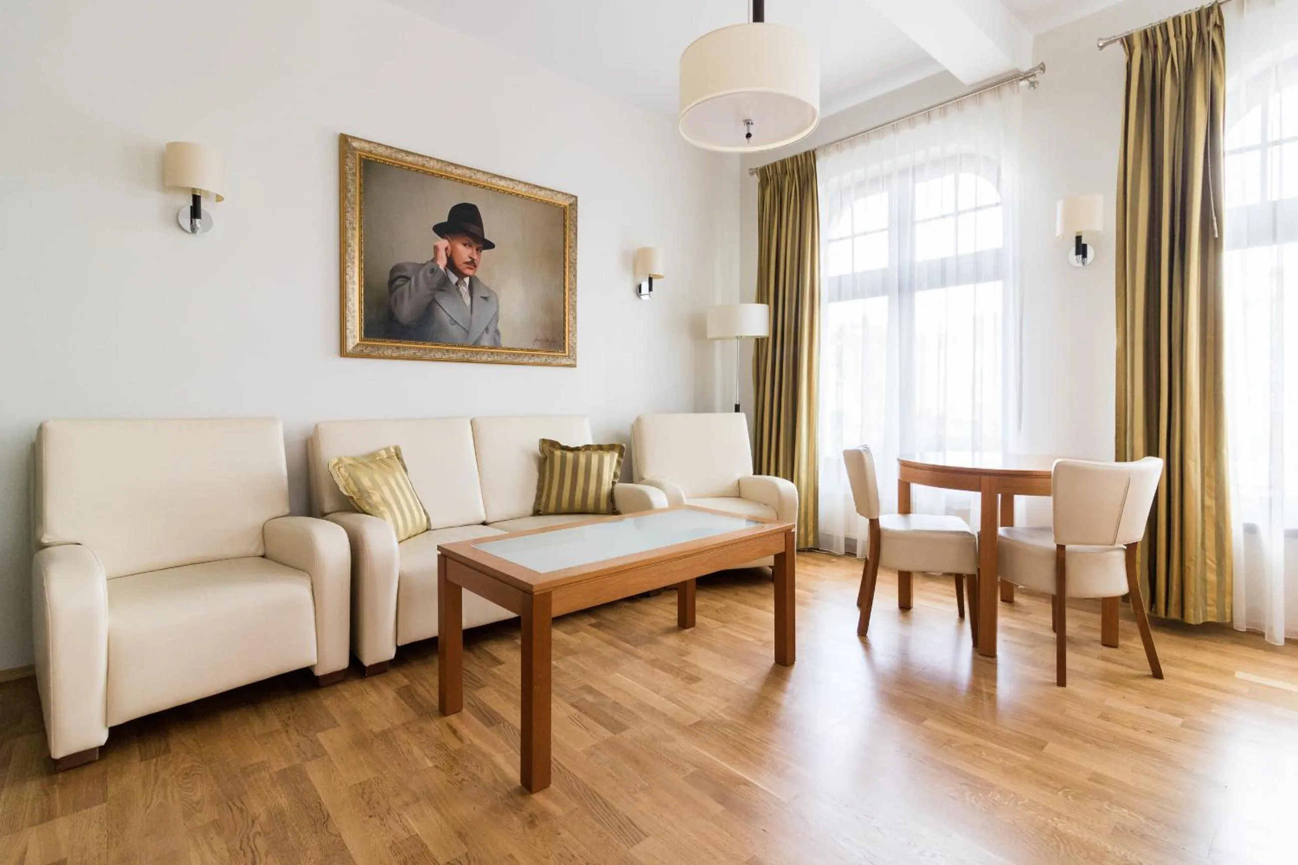 Photo of the whole room in Hotel Vabank