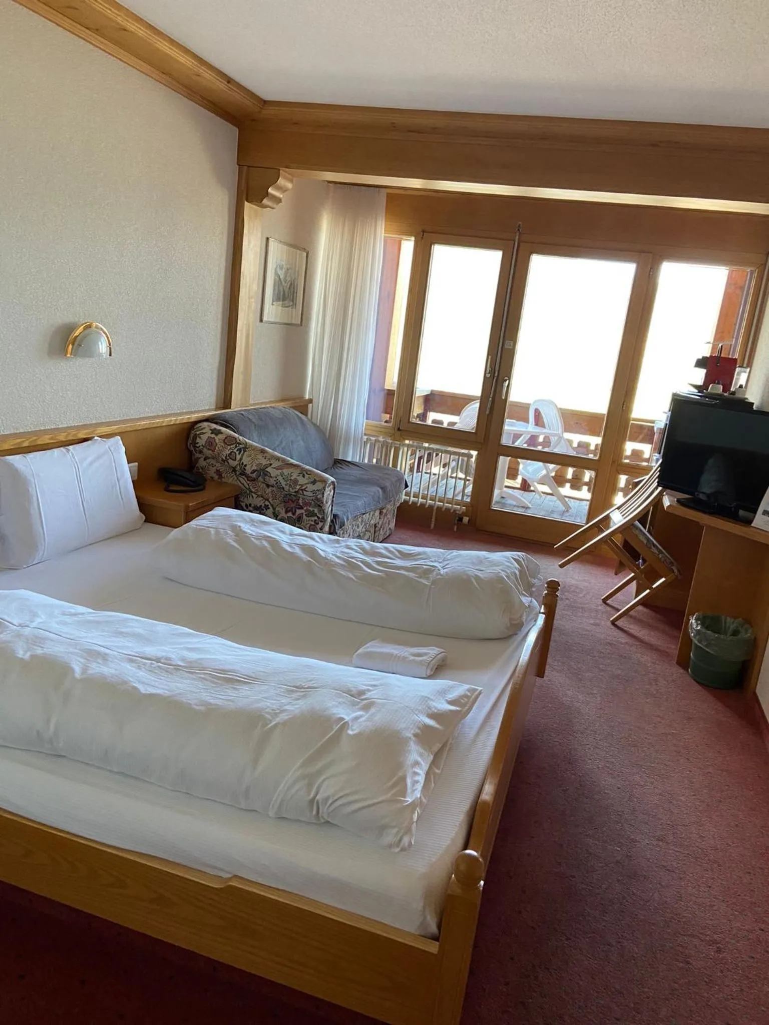 Bed in Hotel Restaurant Rothorn