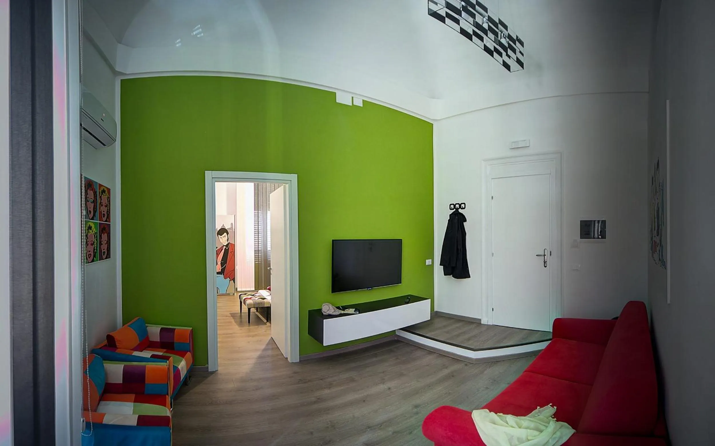 Photo of the whole room in Palermo Gallery