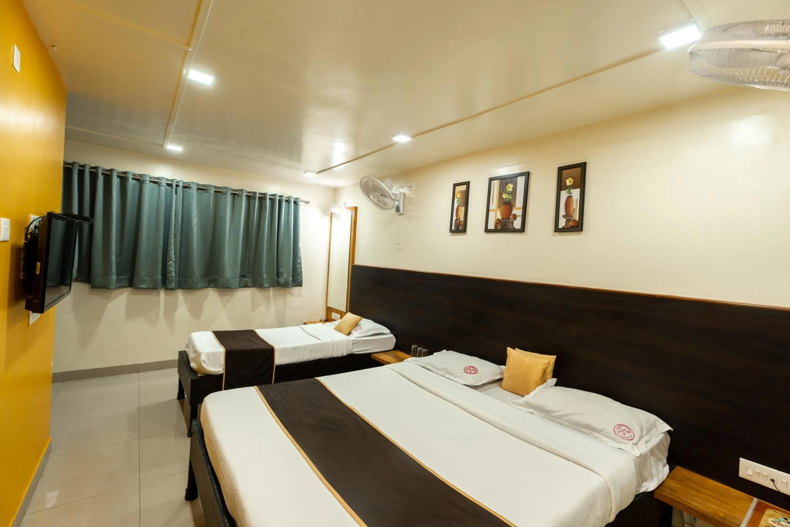 Bedroom, Bed in Hotel Ellora Park