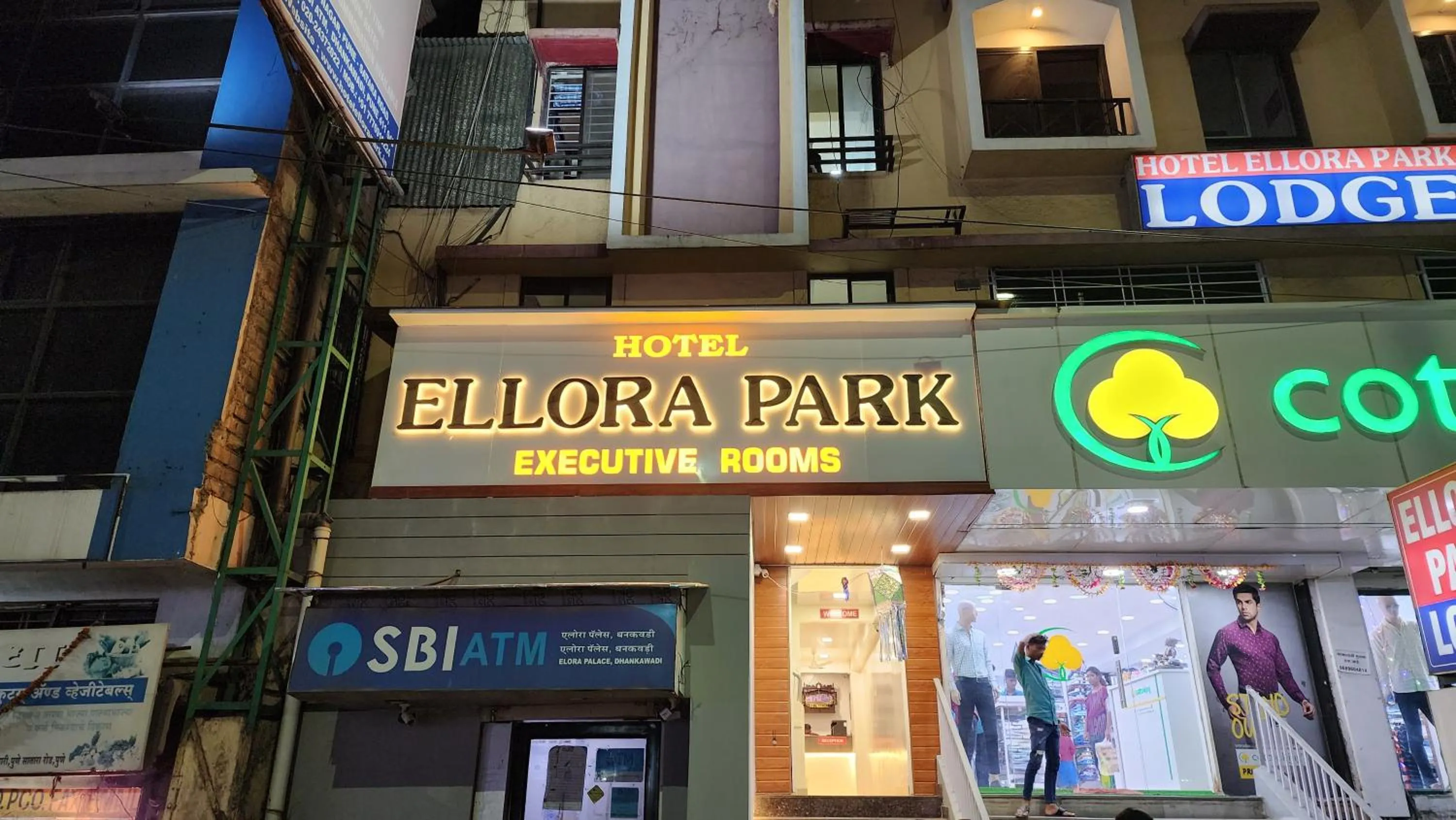 Lobby or reception in Hotel Ellora Park
