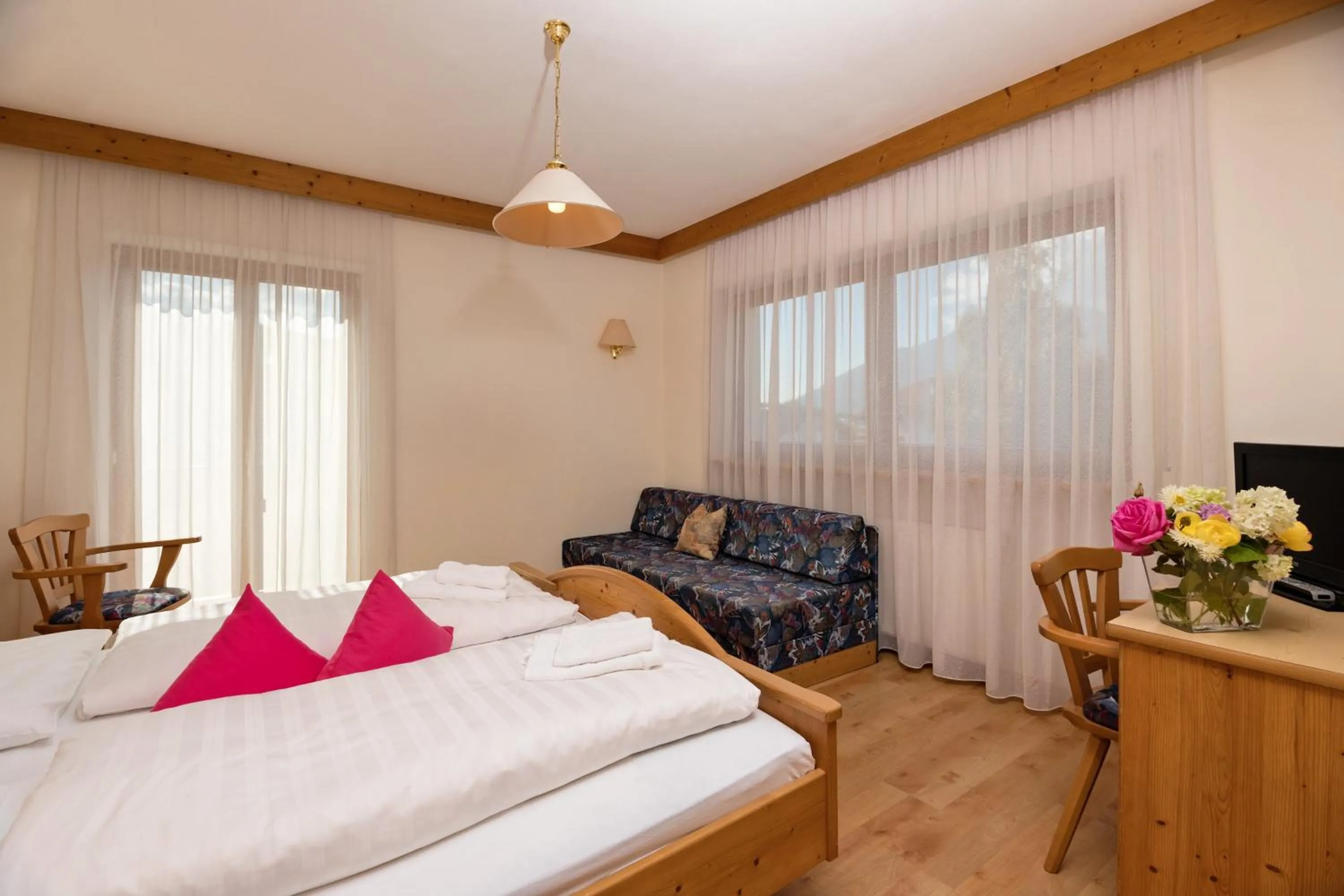 Photo of the whole room, Bed in Hotel Stocknerhof