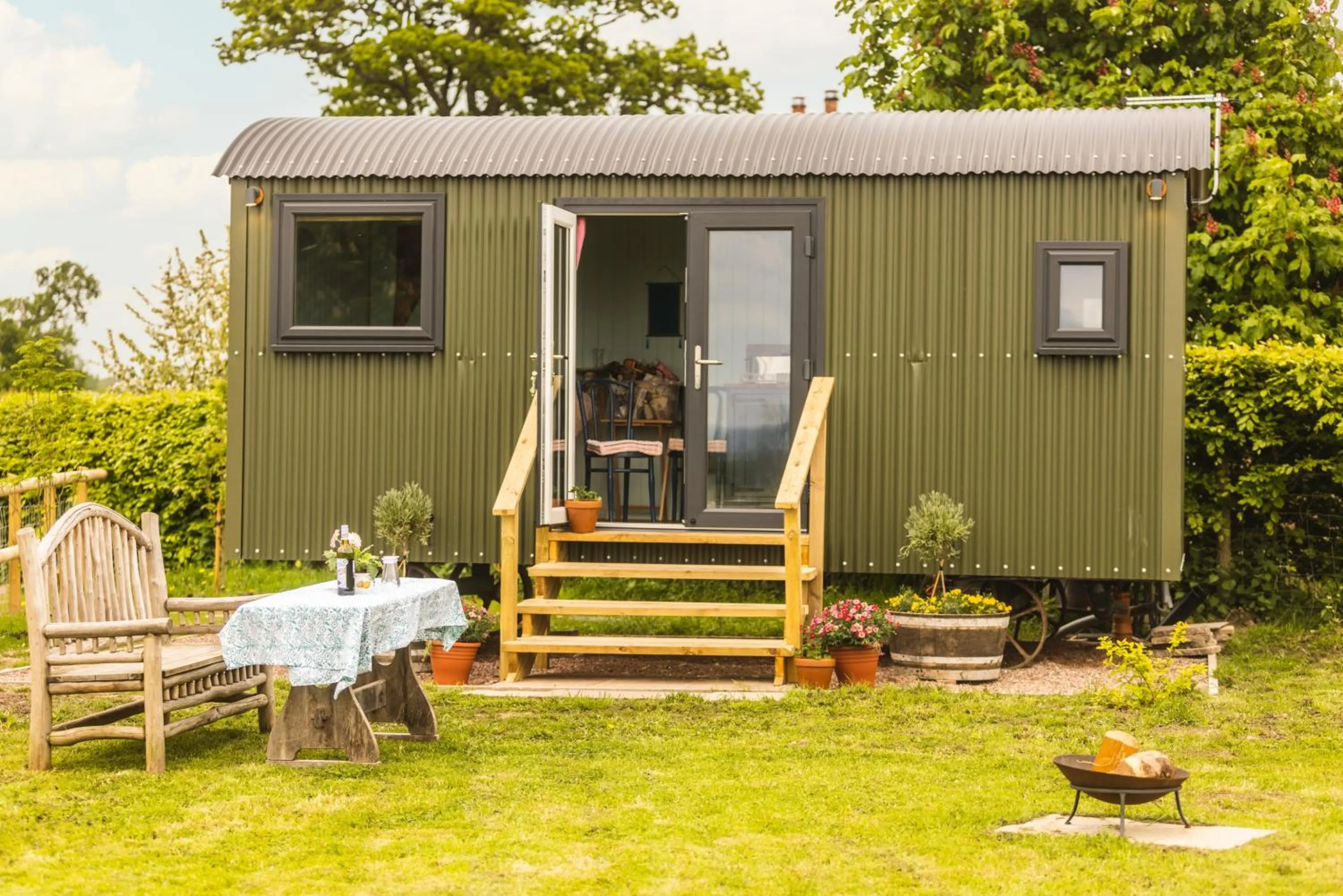 Property building in Mulsford Cottage