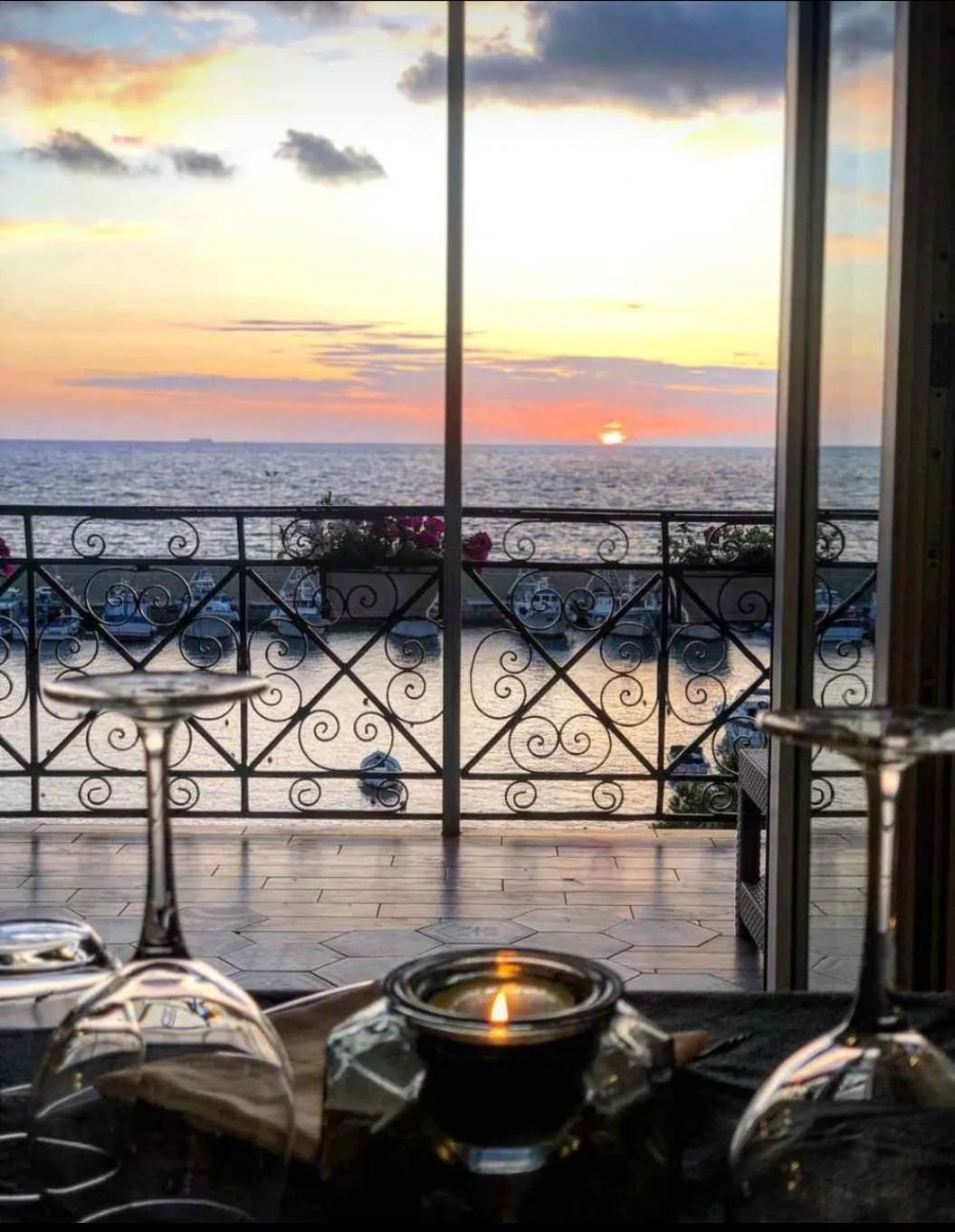 Balcony/Terrace in Quasi in Porto Rooms
