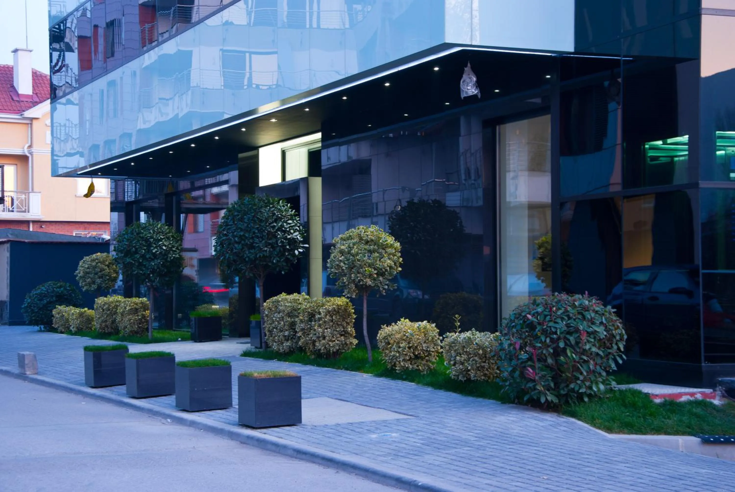 Facade/entrance in Hotel Fashion - Free Parking