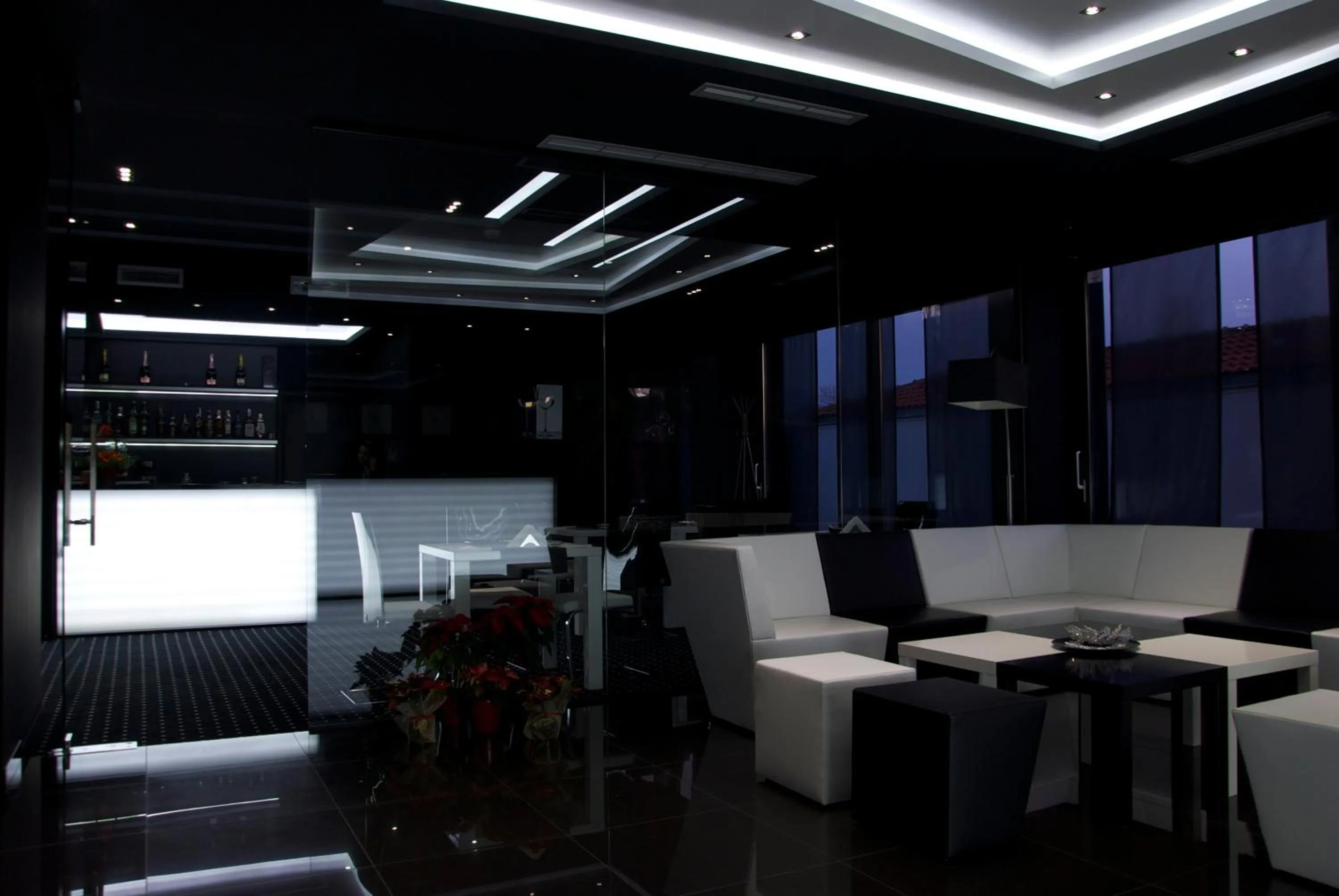 Lobby or reception in Hotel Fashion - Free Parking