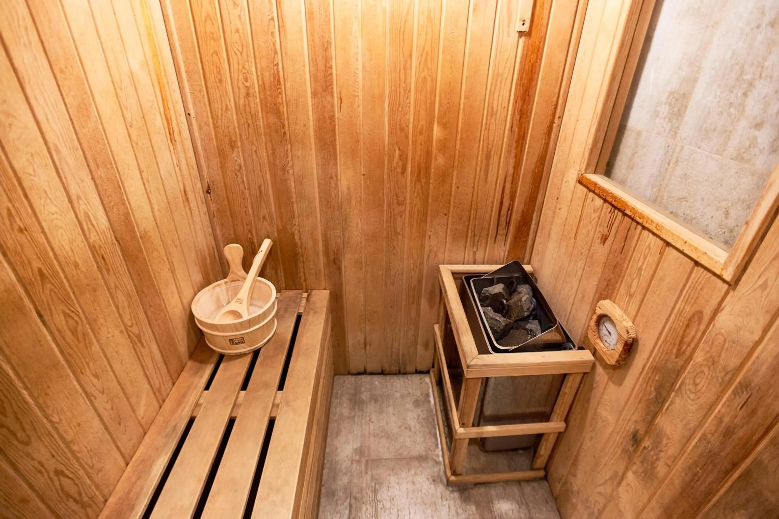 Ramada Encore by Wyndham Makati