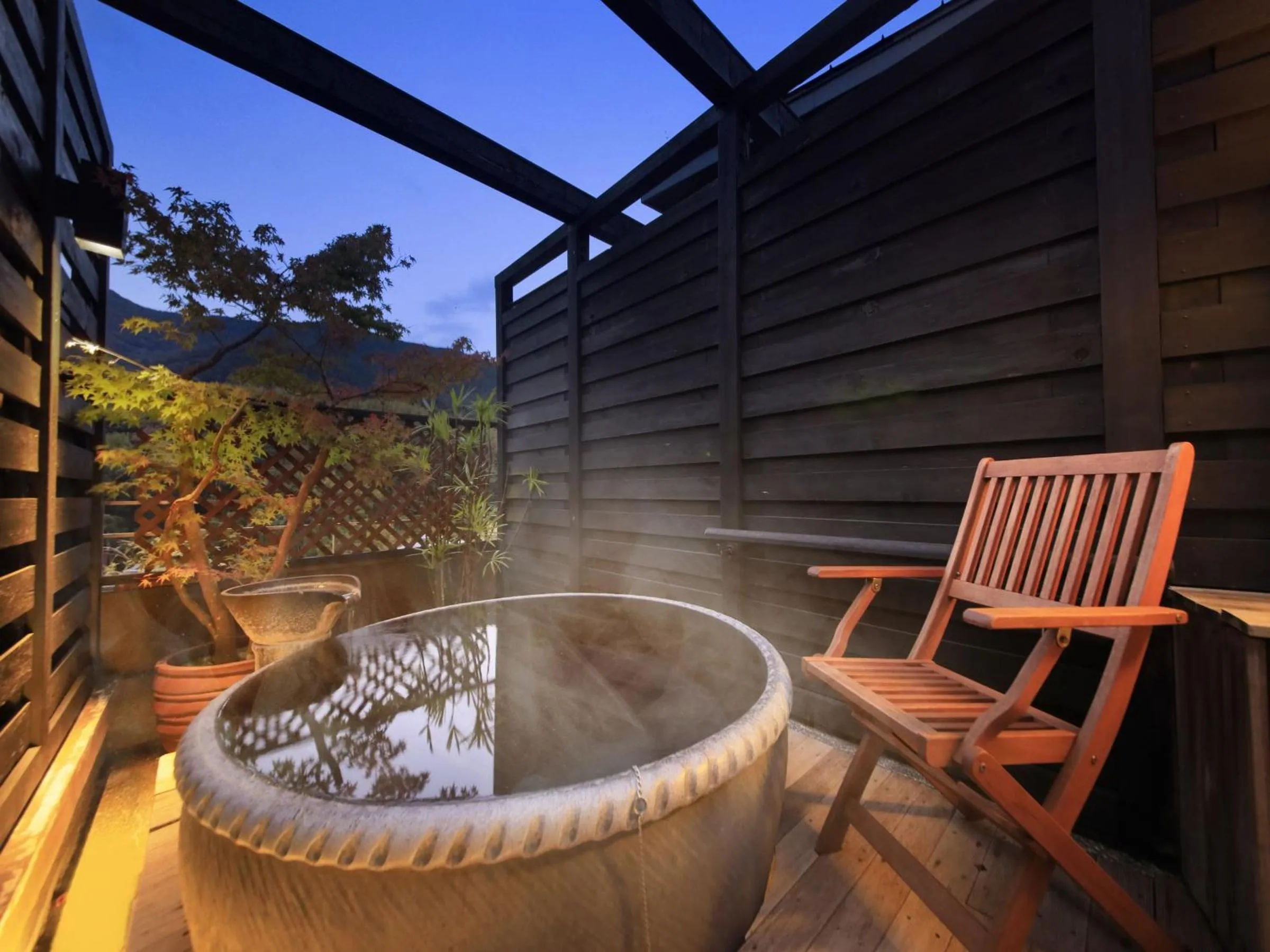 Hot Spring Bath in Yugawara Ohnoya Ryokan