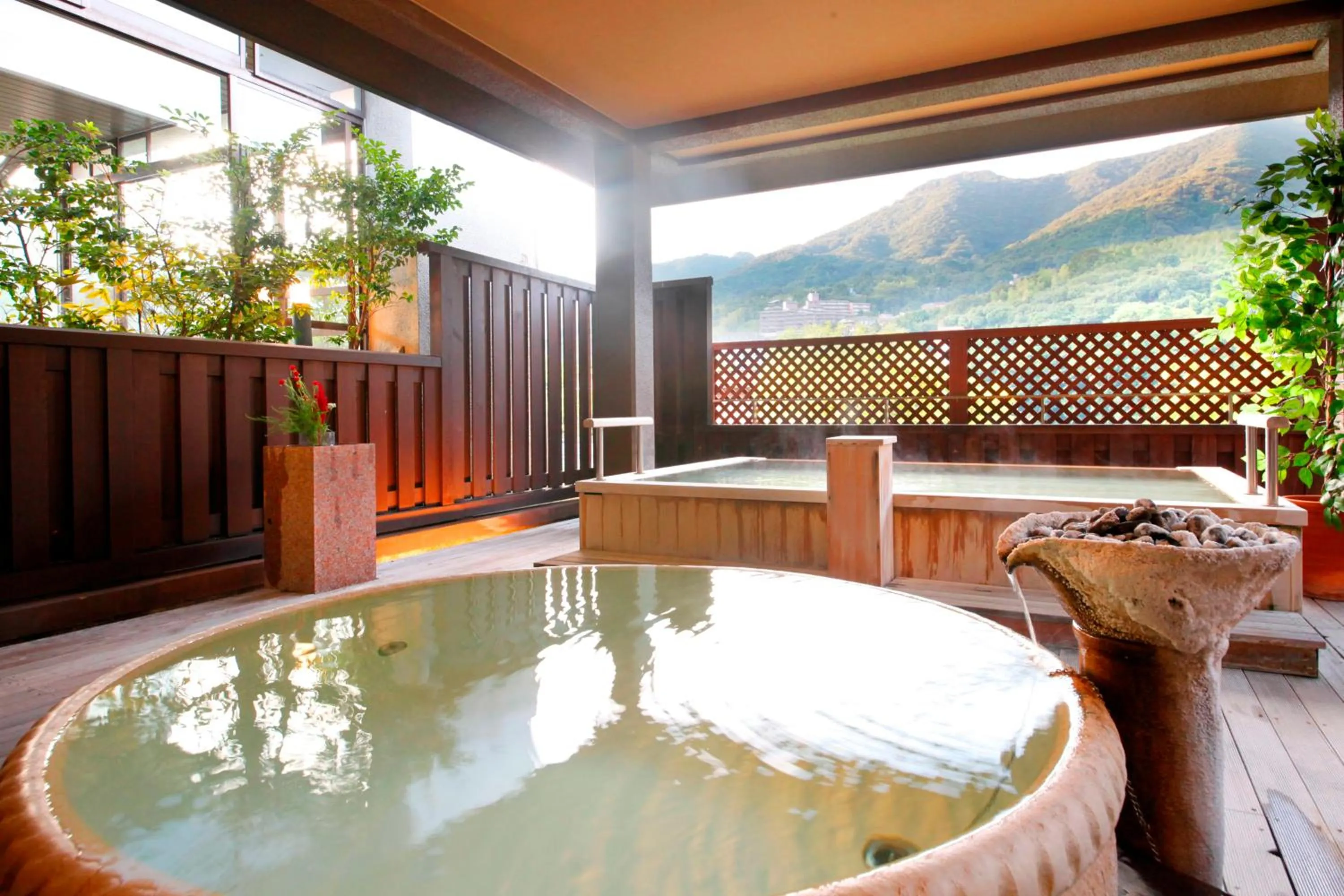 Hot Spring Bath in Yugawara Ohnoya Ryokan