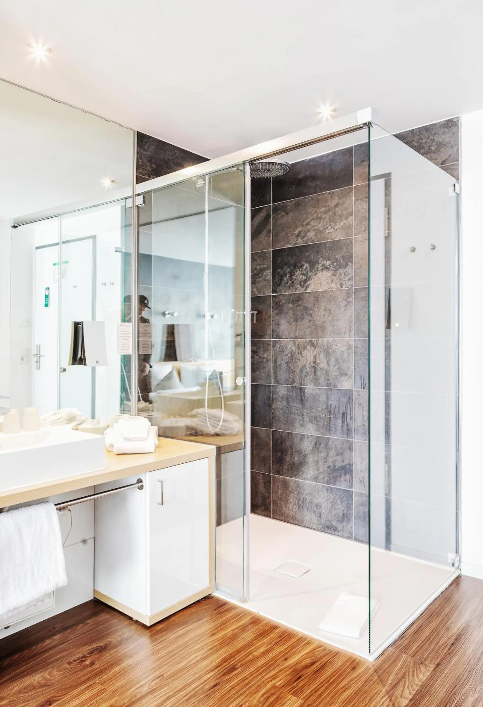 Shower in Seevital Hotel & SPA - Ihr 4 Sterne Superior Hideaway direkt am See