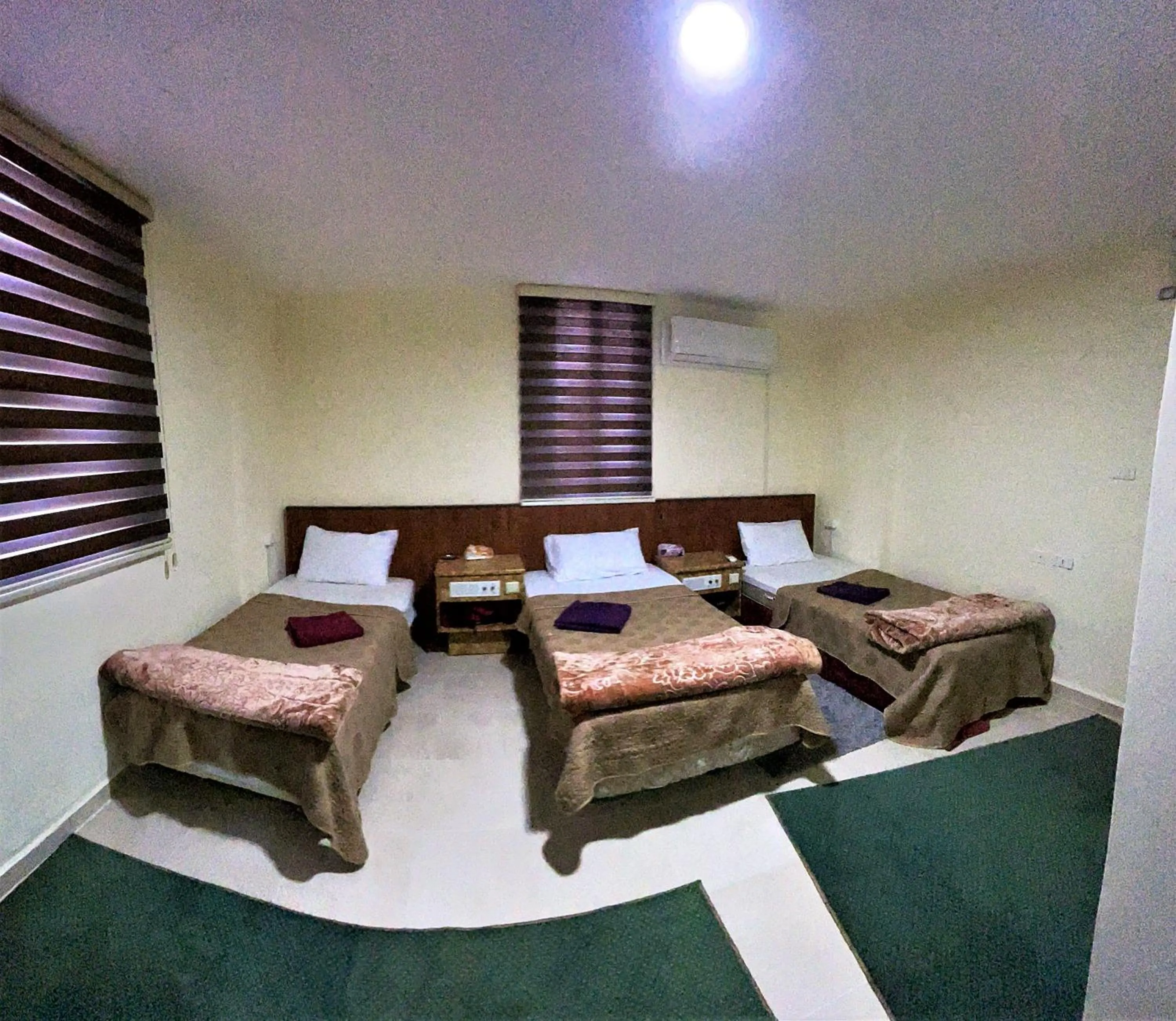 Bedroom, Bed in Orient Gate