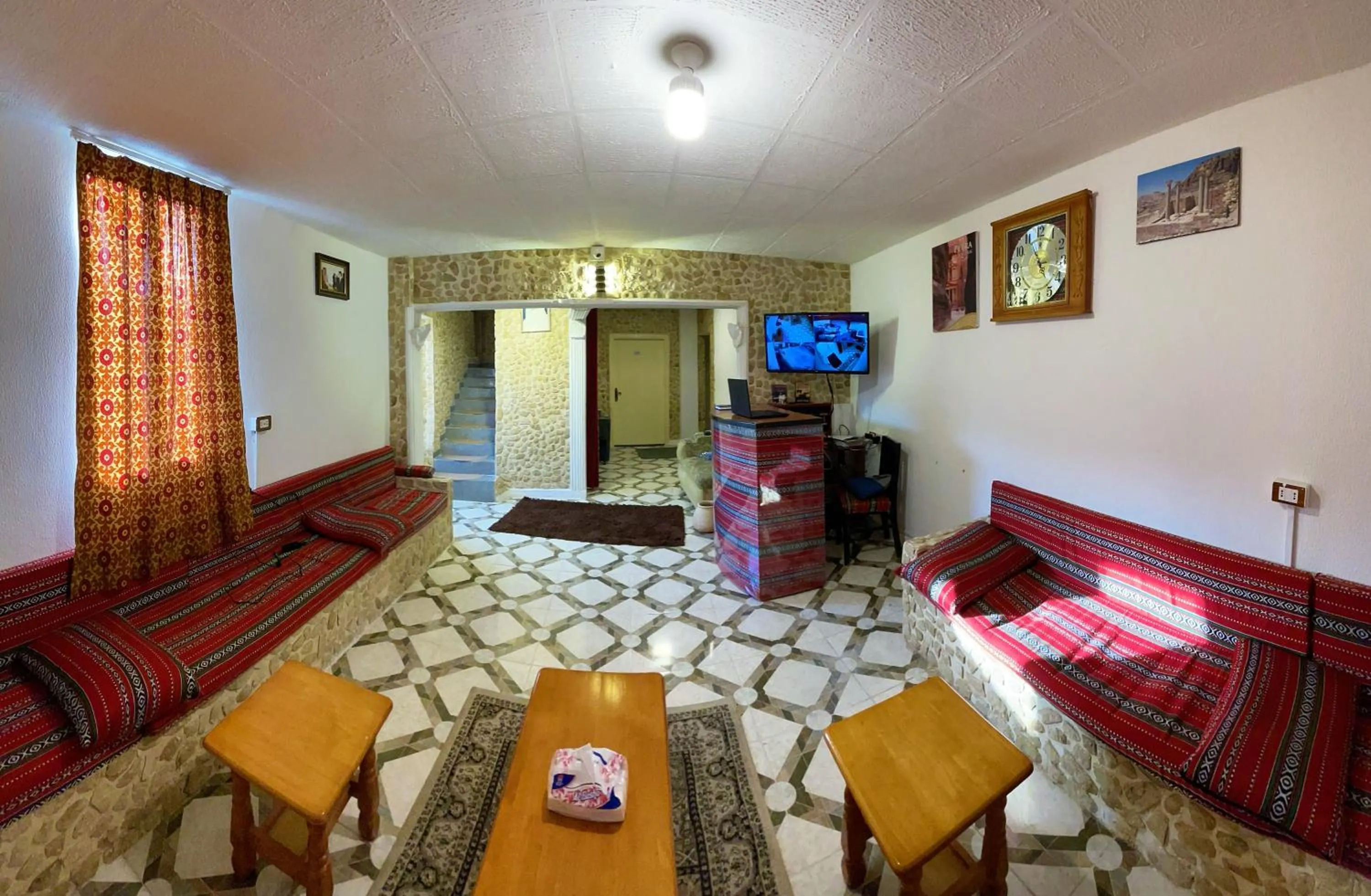 Communal lounge/ TV room in Orient Gate