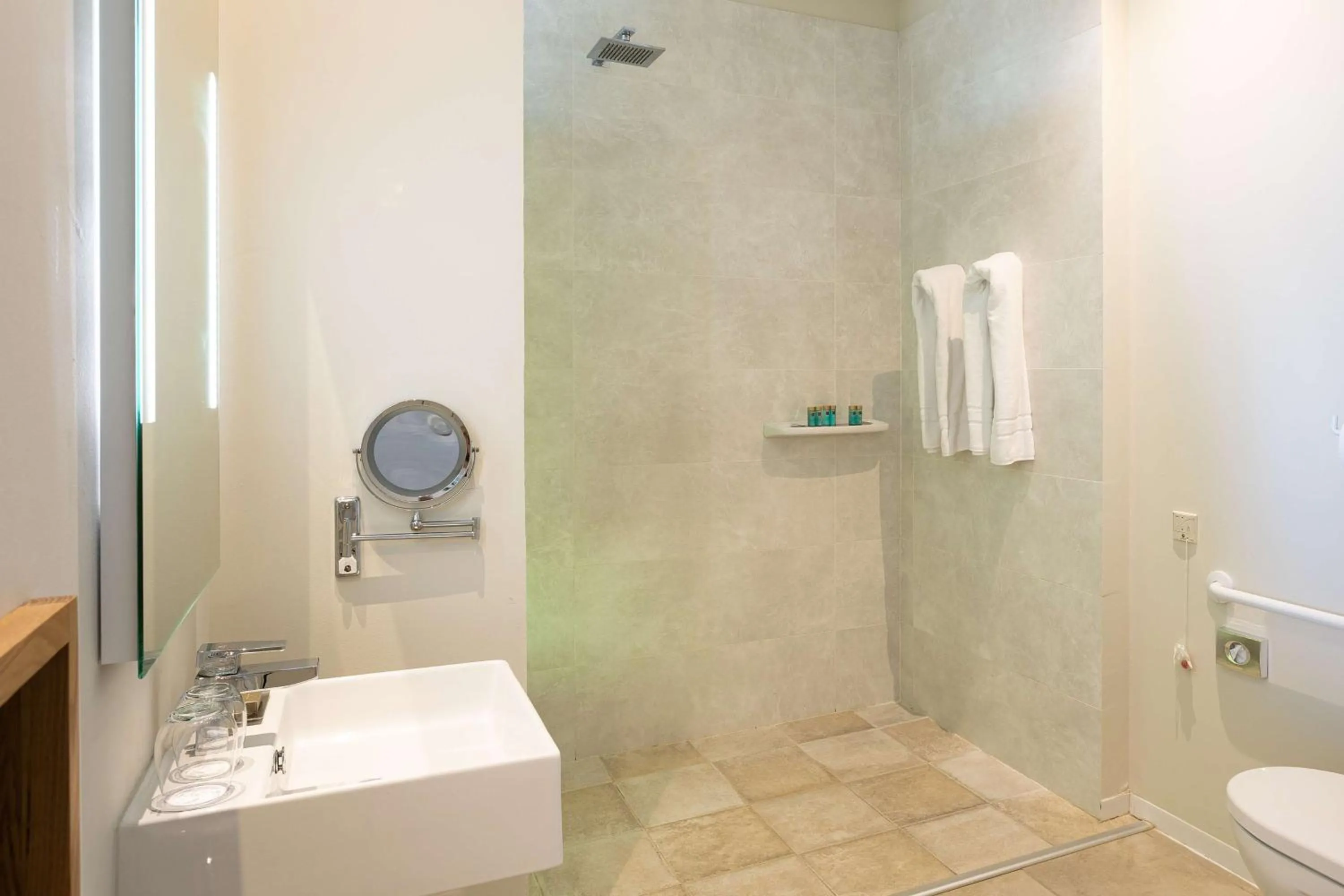 Bathroom in Higuerón Hotel Málaga, Curio Collection by Hilton