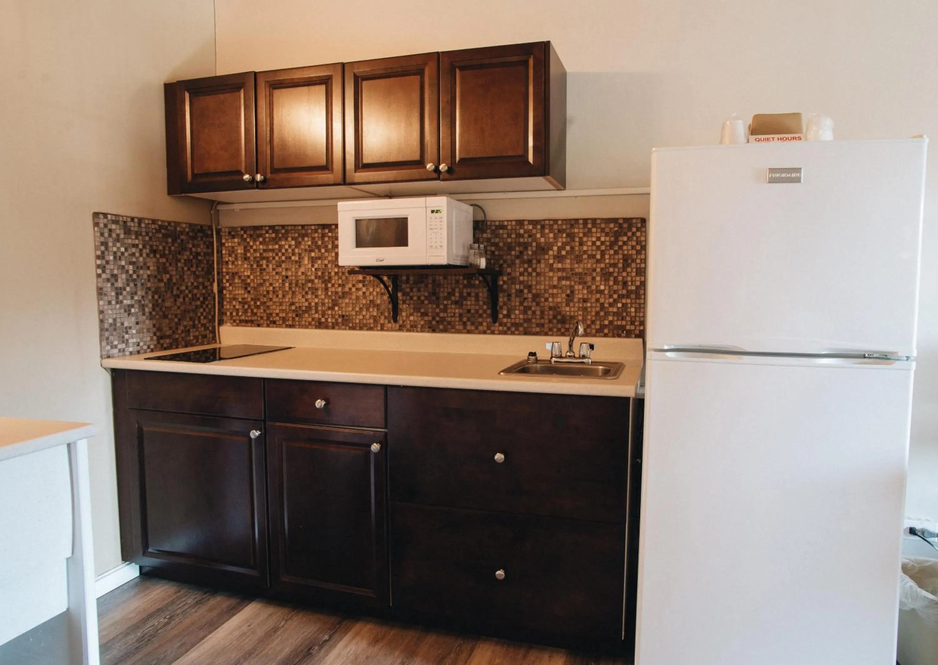 Kitchen or kitchenette in Canadas Best Value Inn and Suites Fernie