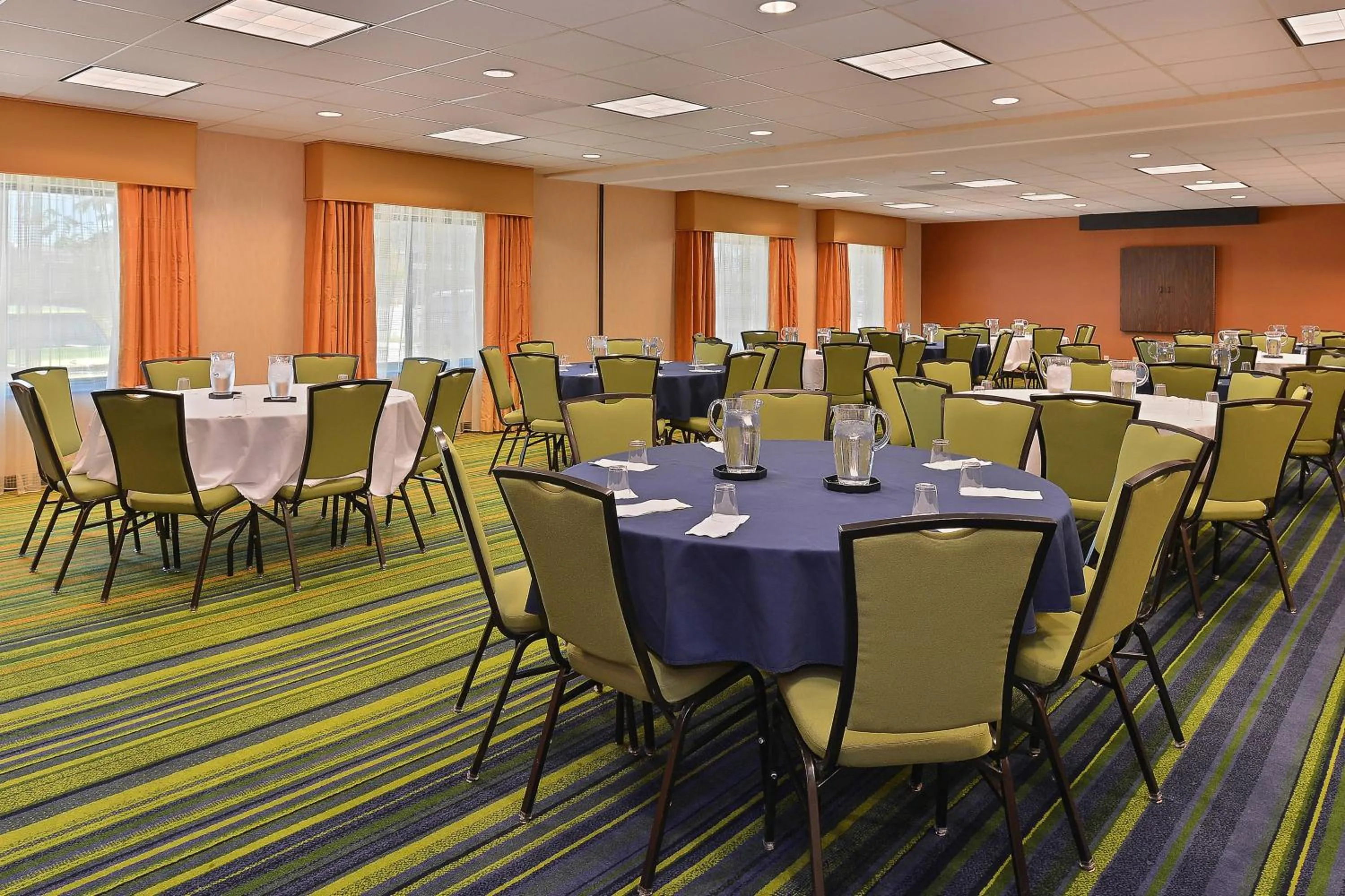 Meeting/conference room in Fairfield Inn & Suites by Marriott Denver Aurora/Parker