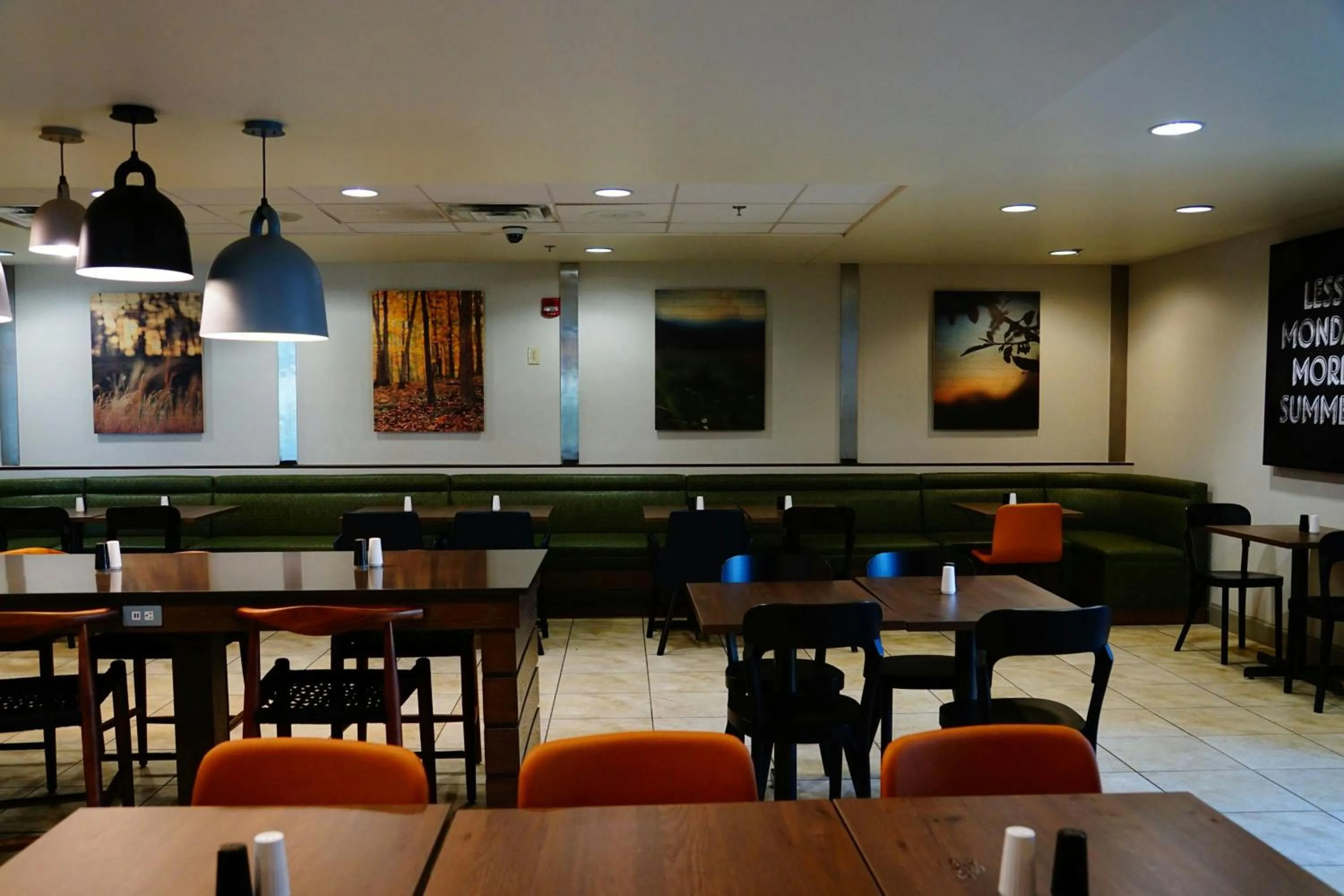 Restaurant/places to eat in Fairfield Inn & Suites by Marriott Denver Aurora/Parker