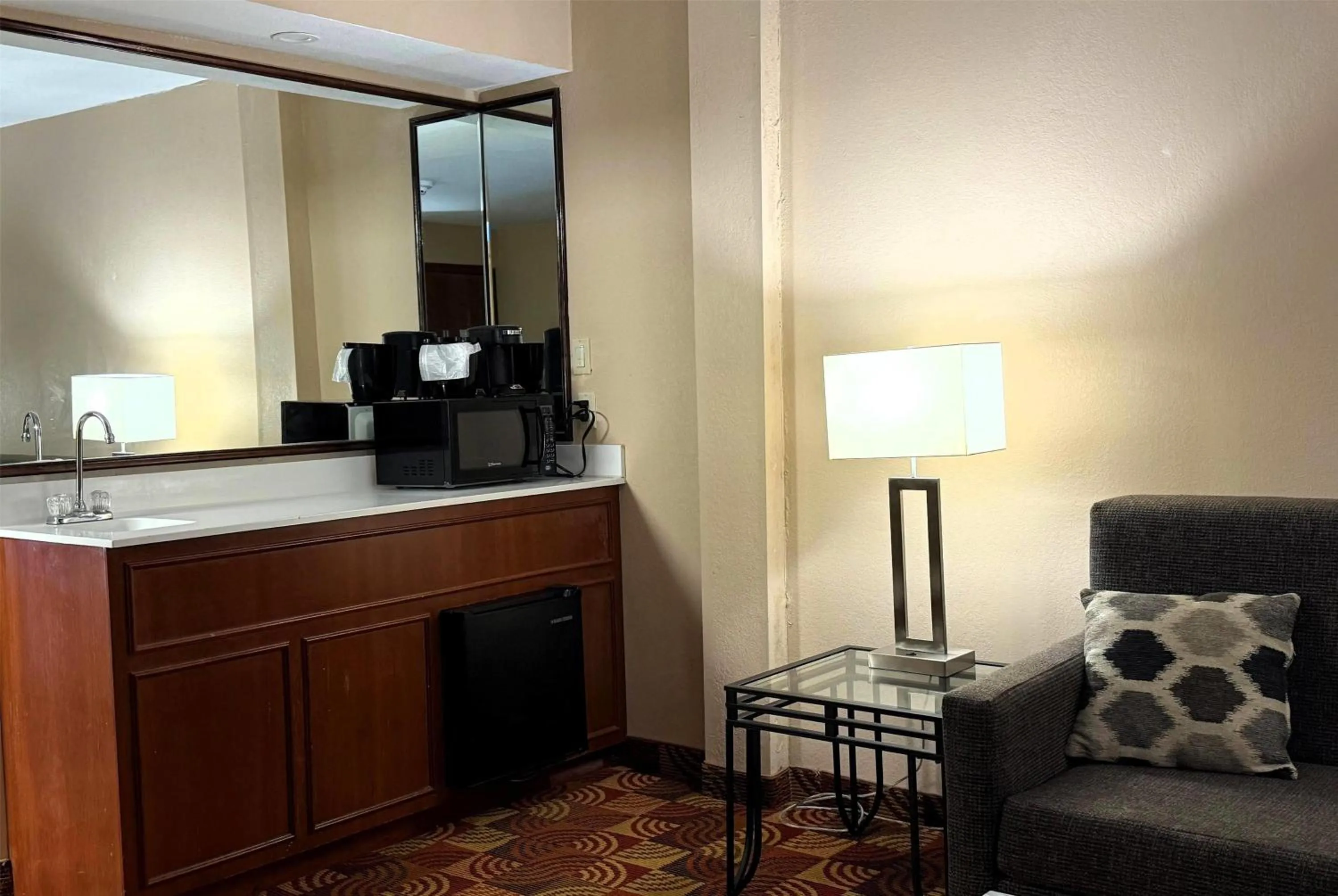 Photo of the whole room in Baymont by Wyndham Plainfield/ Indianapolis Arpt Area