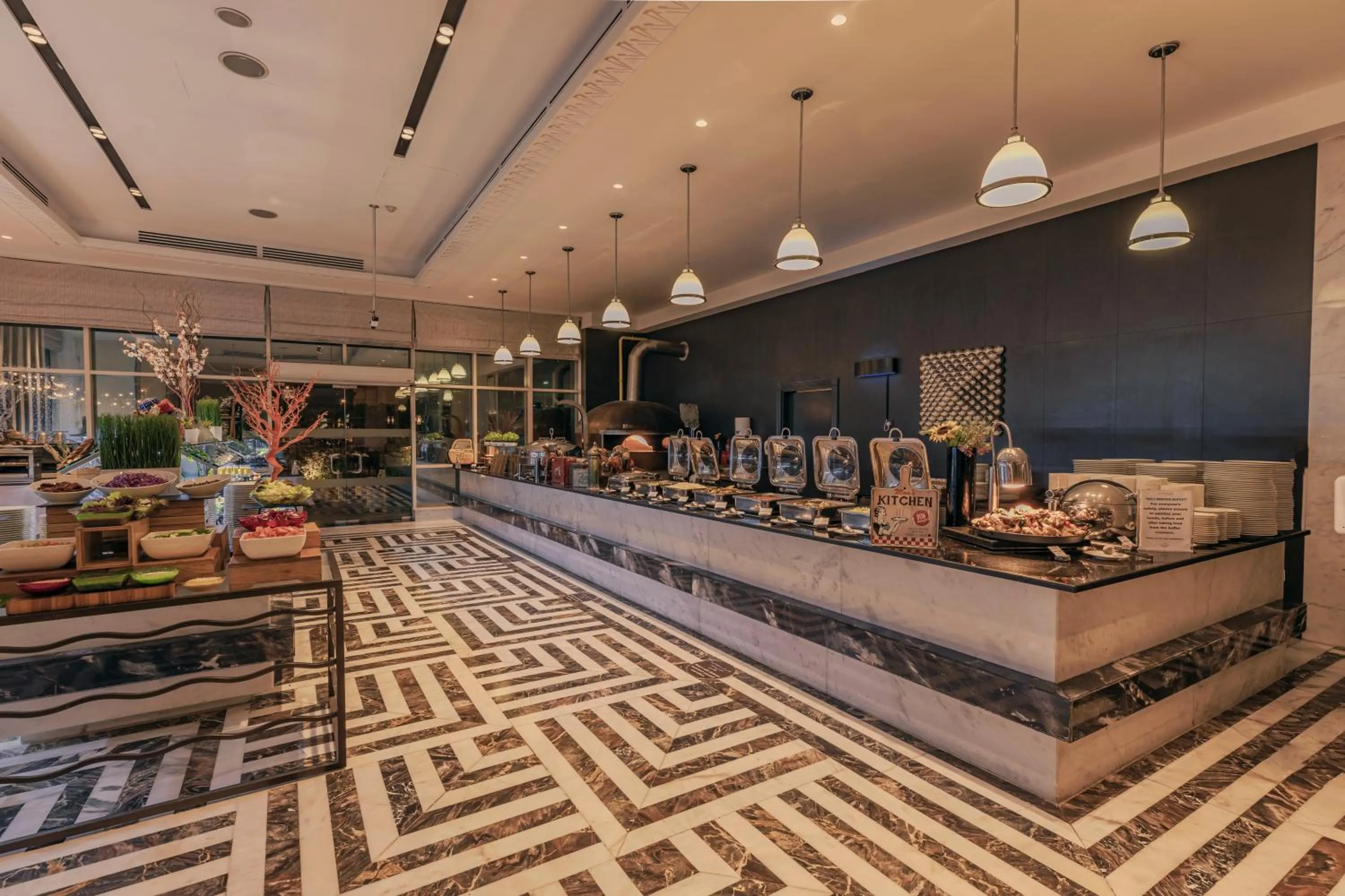 Restaurant/places to eat in Stella Di Mare Dubai Marina Hotel