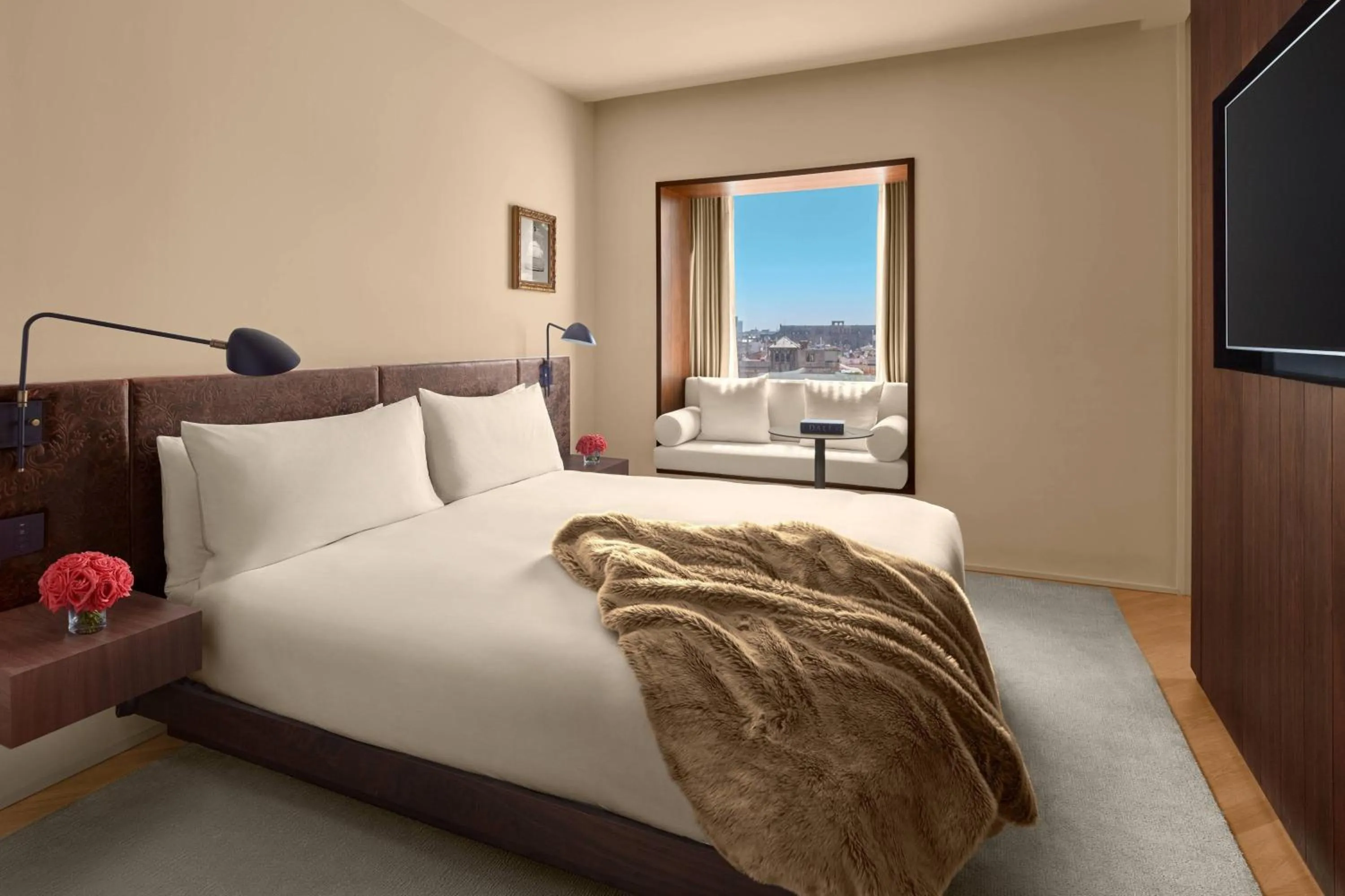 Bedroom, Bed in The Barcelona EDITION