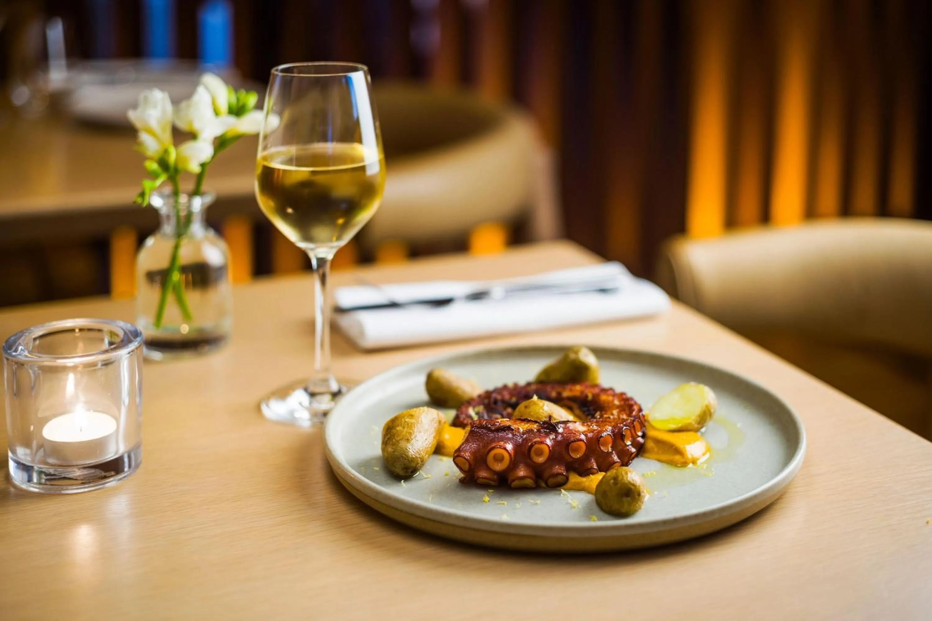 Restaurant/places to eat in The Barcelona EDITION