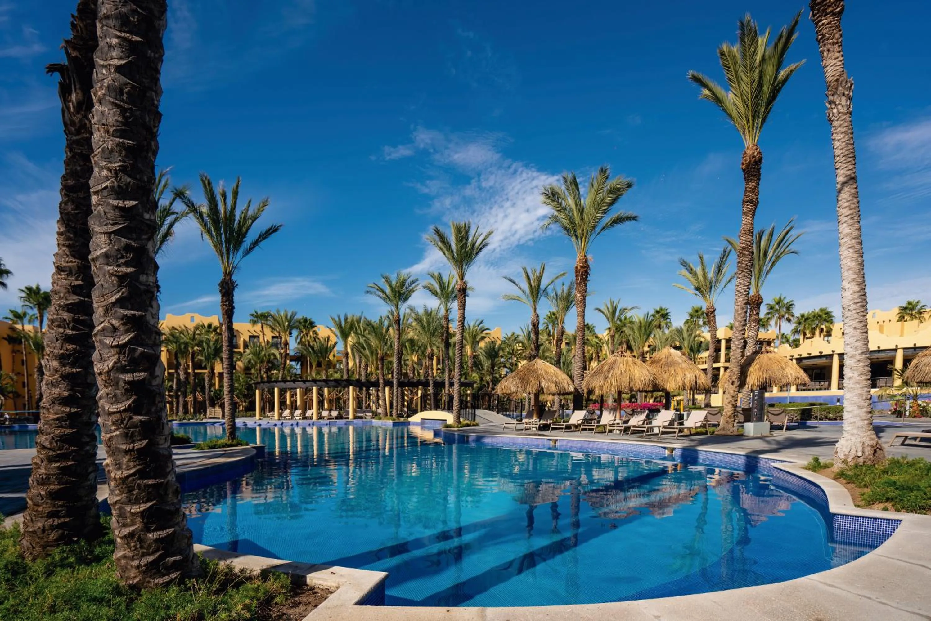 Swimming pool in Riu Santa Fe - All Inclusive