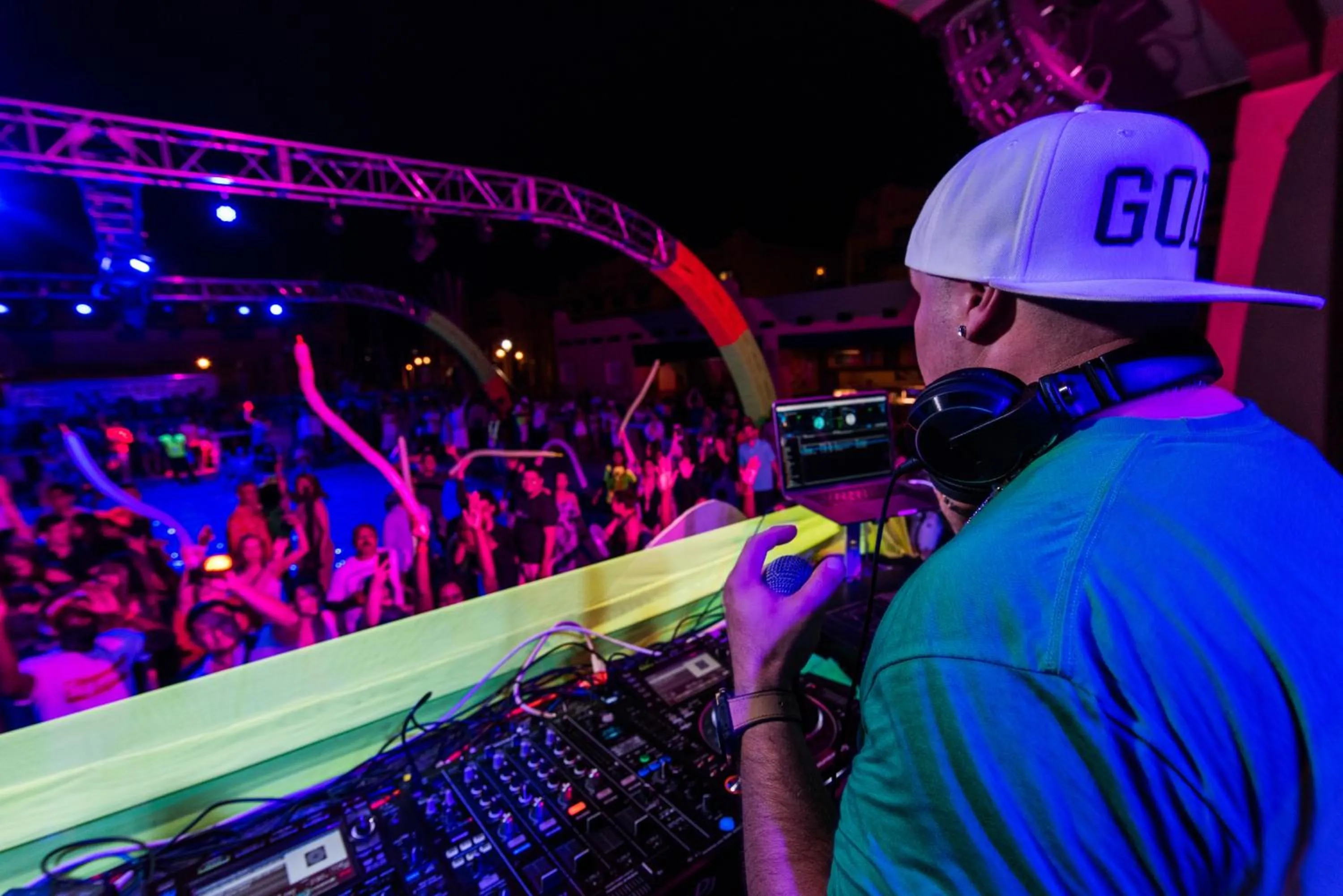 Activities in Riu Santa Fe - All Inclusive