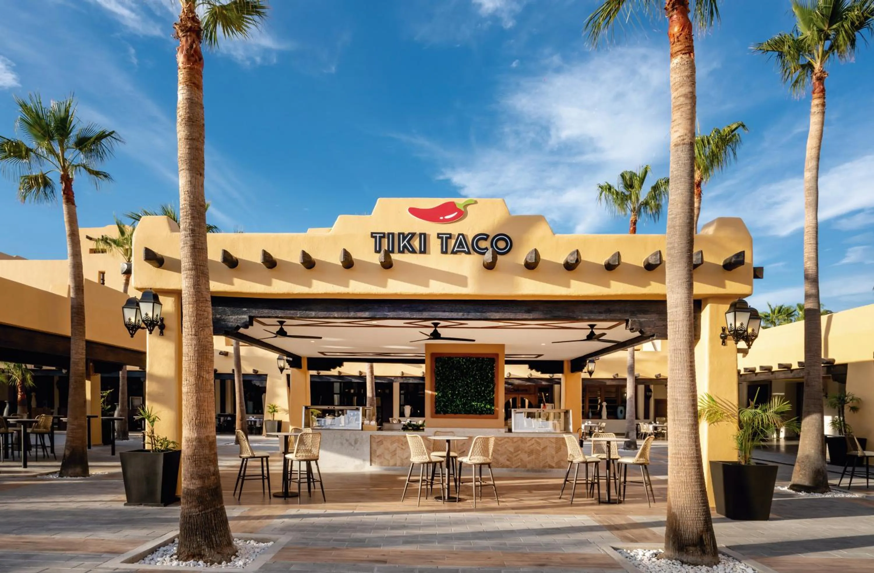 Patio in Riu Santa Fe - All Inclusive