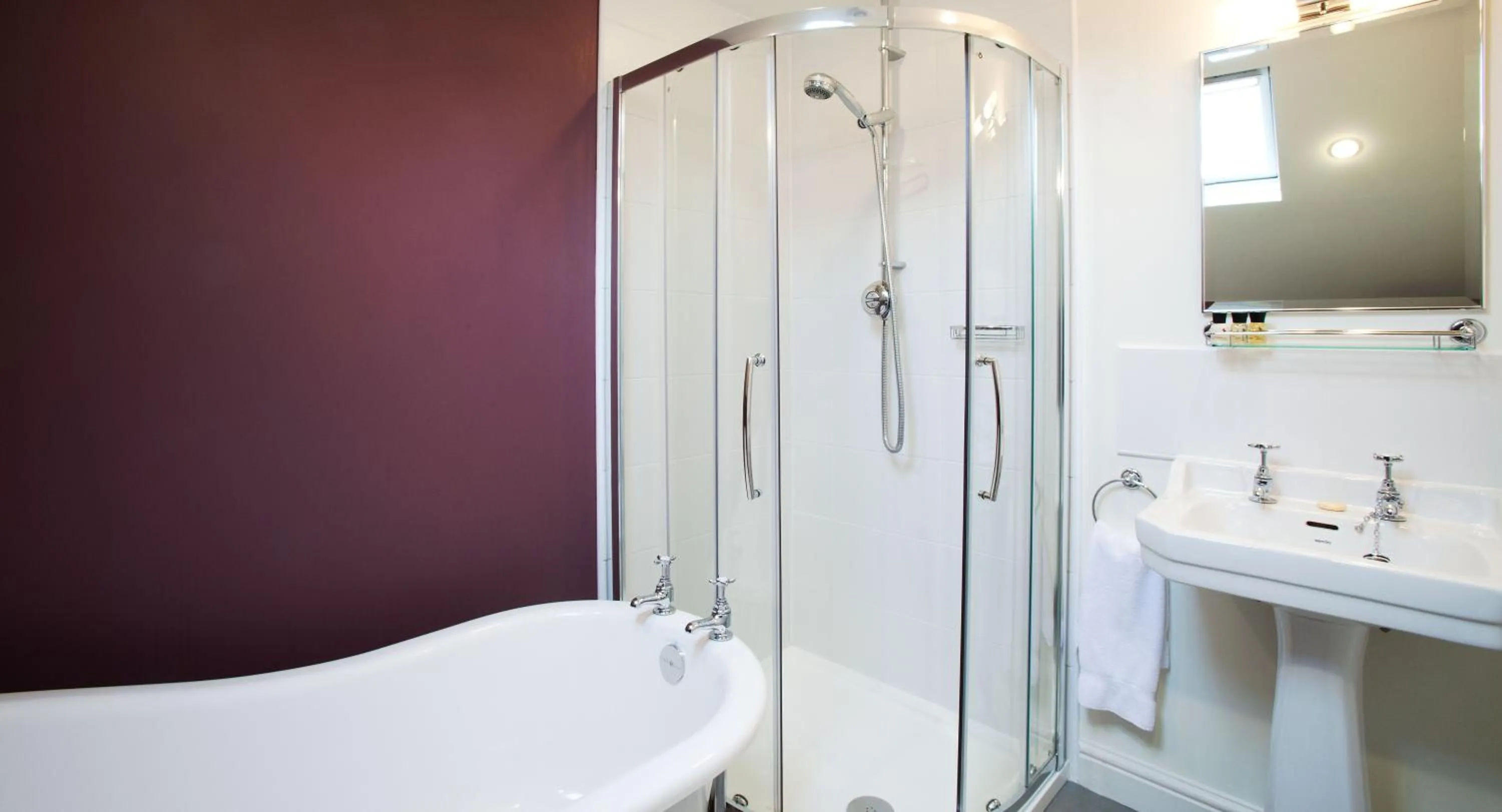 Shower in The Hideaway At Windermere (Adults only)