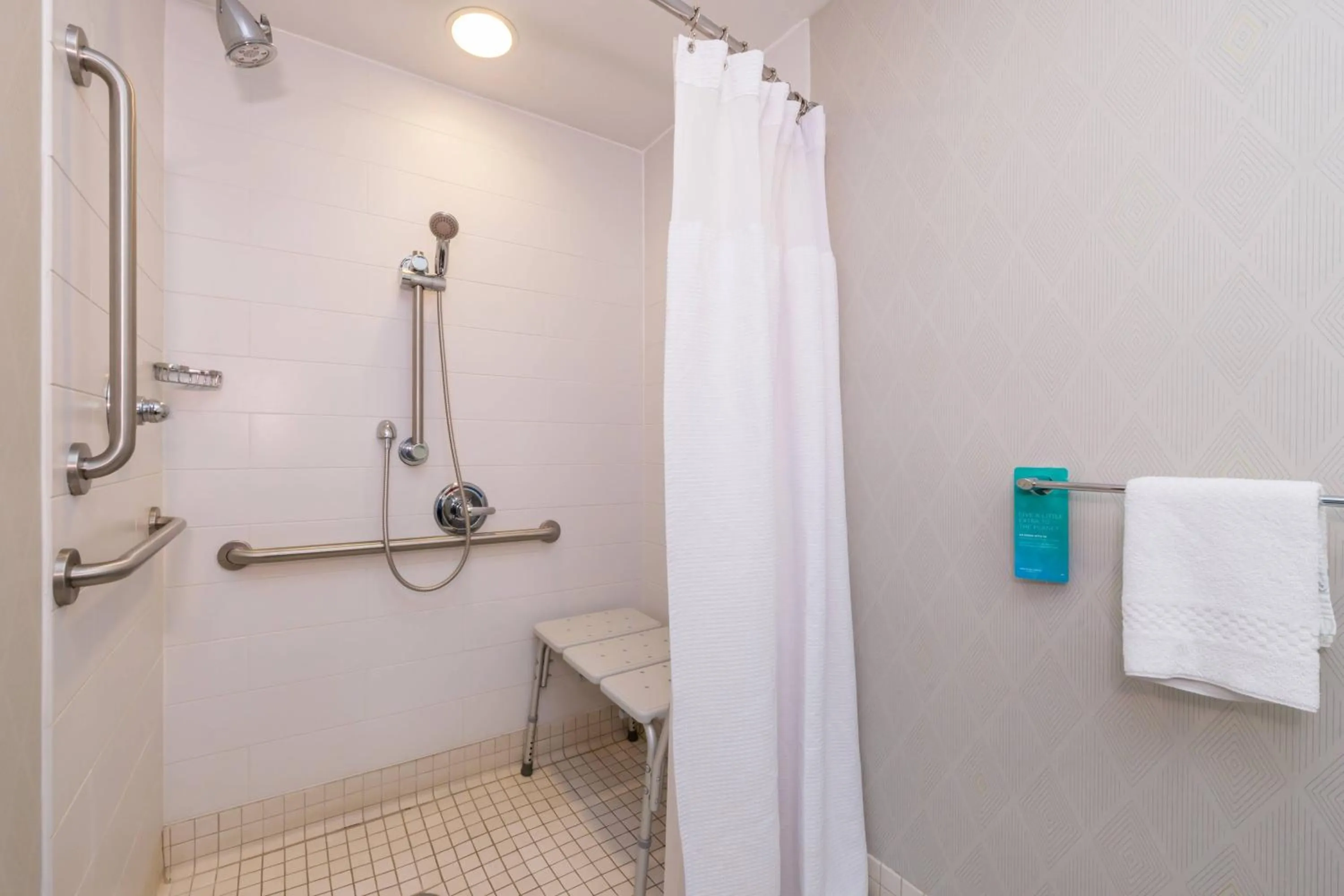 Bathroom in SpringHill Suites by Marriott Huntsville Downtown