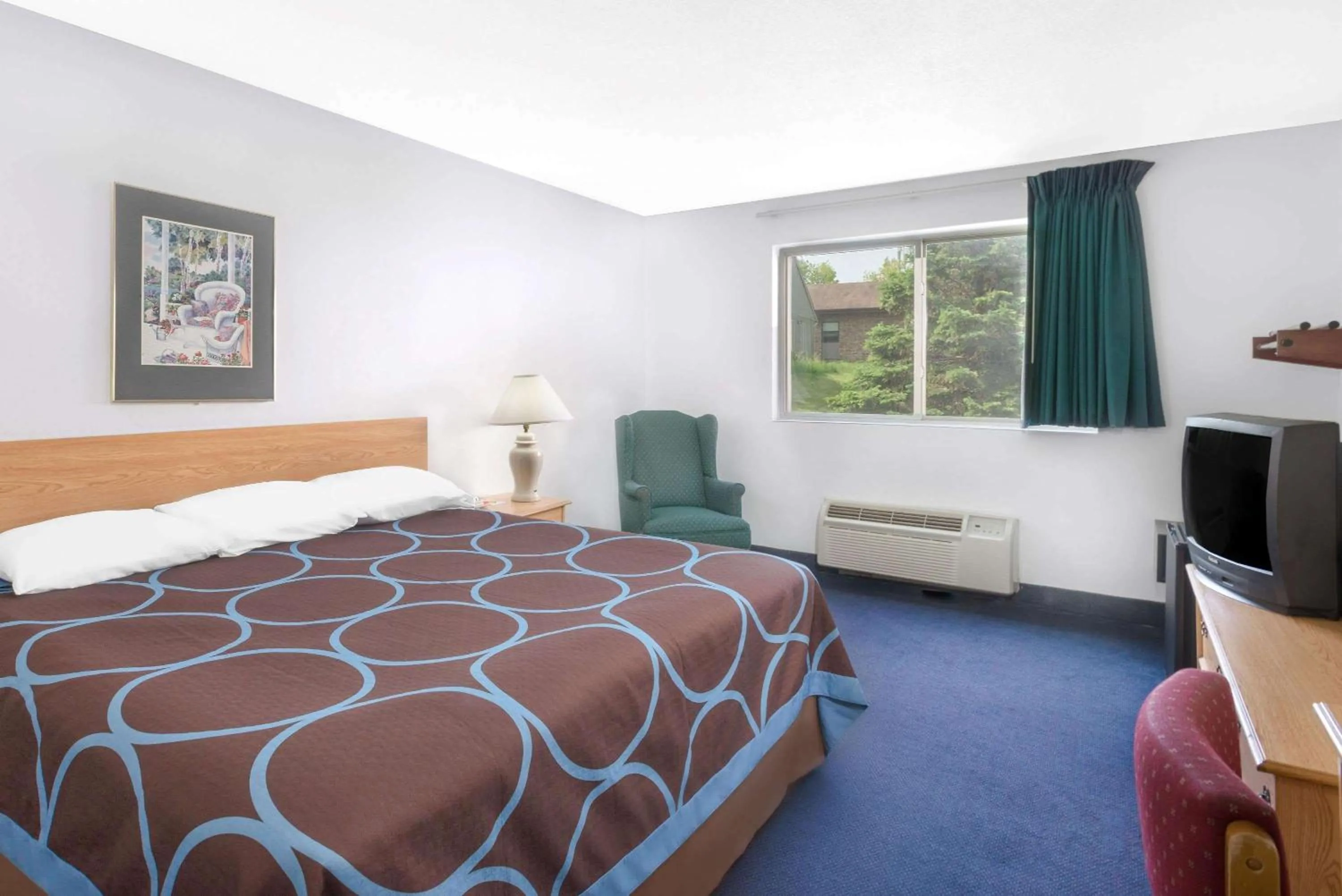 Bedroom, Bed in Super 8 by Wyndham Kingston