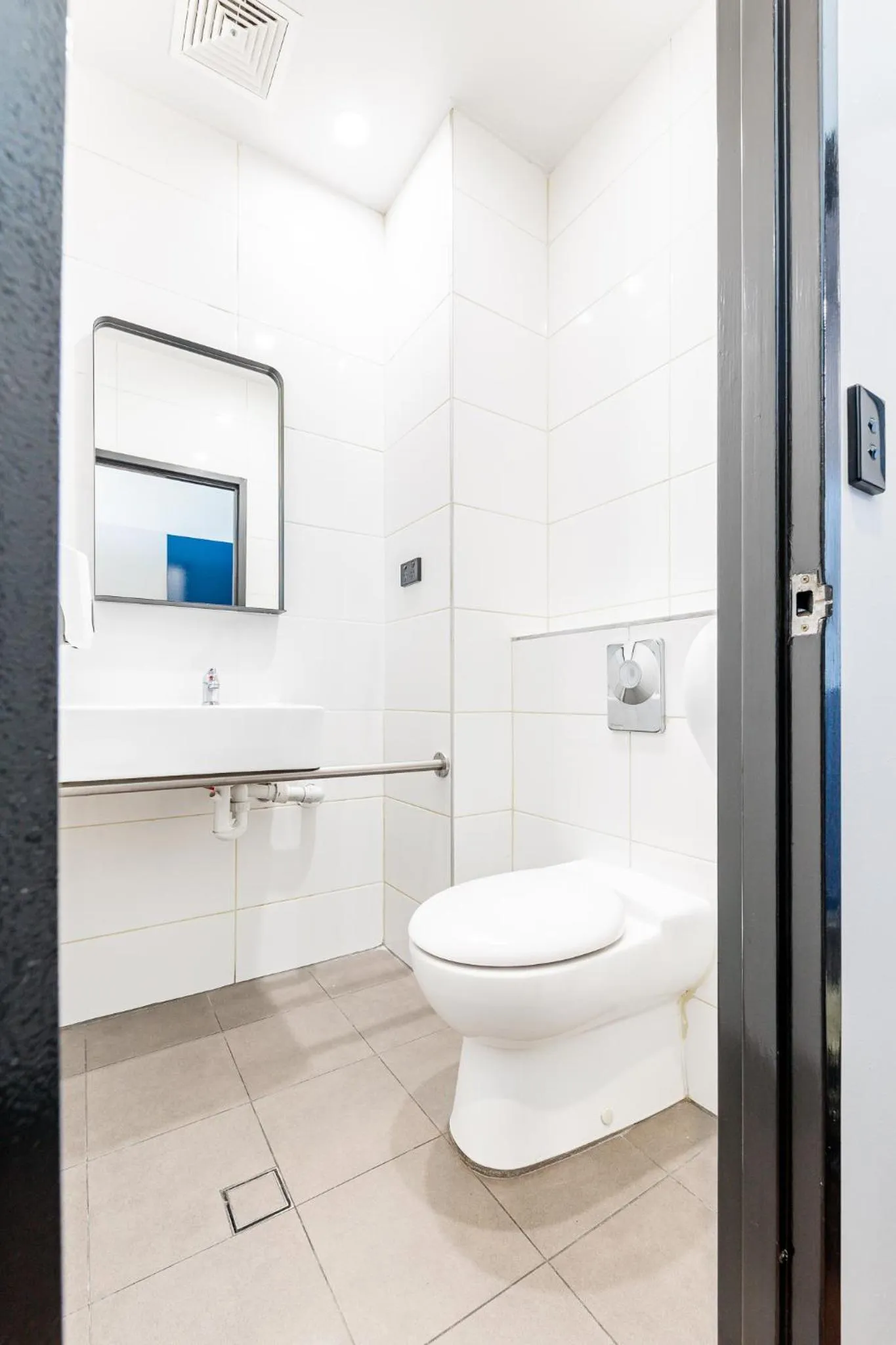 Toilet in Bunk Brisbane