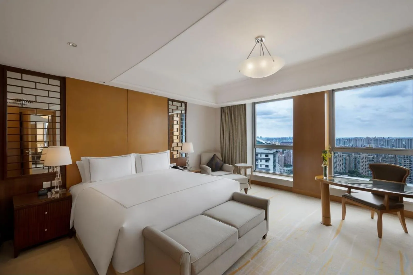 Bedroom, Bed in DoubleTree by Hilton Shanghai Pudong - Present welcome cookie