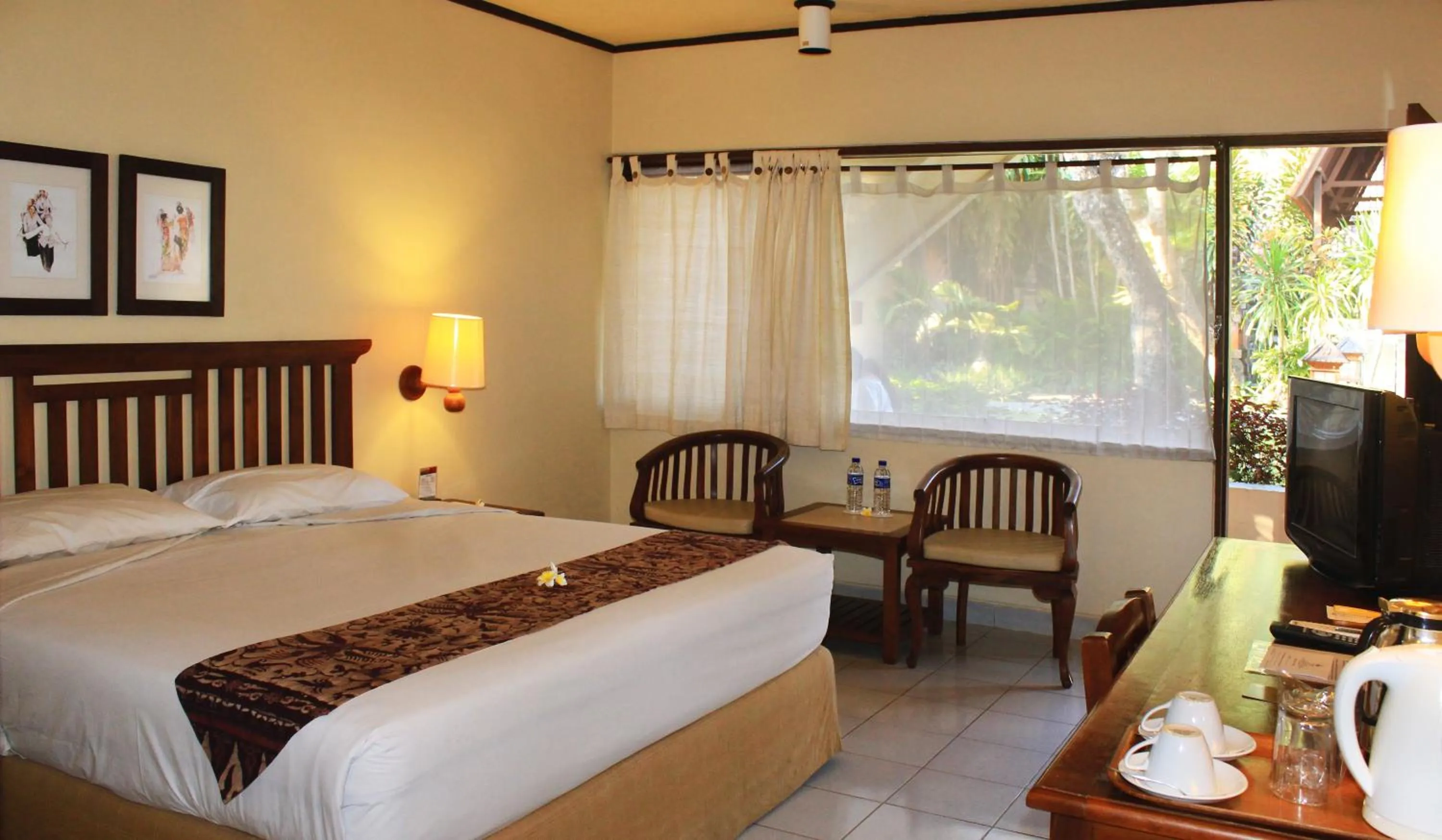 Bed in Besakih Beach Hotel