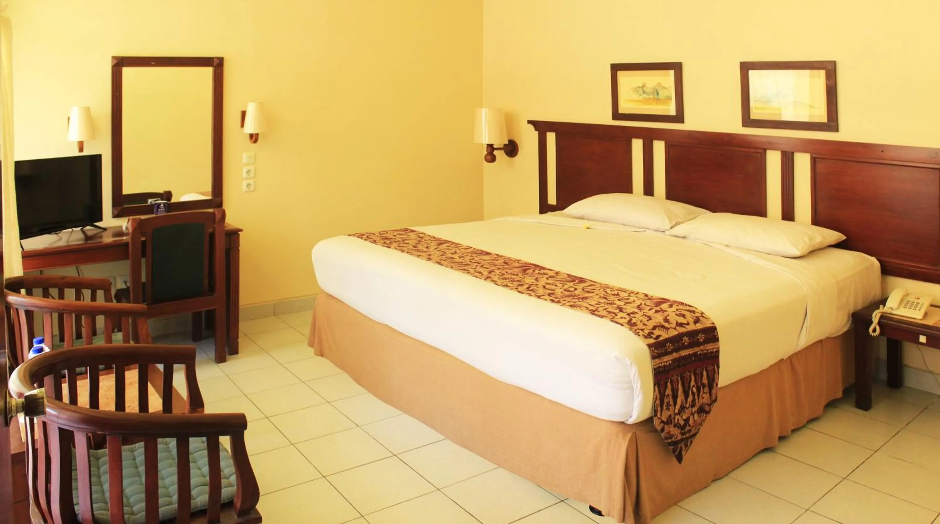 Bedroom, Bed in Besakih Beach Hotel