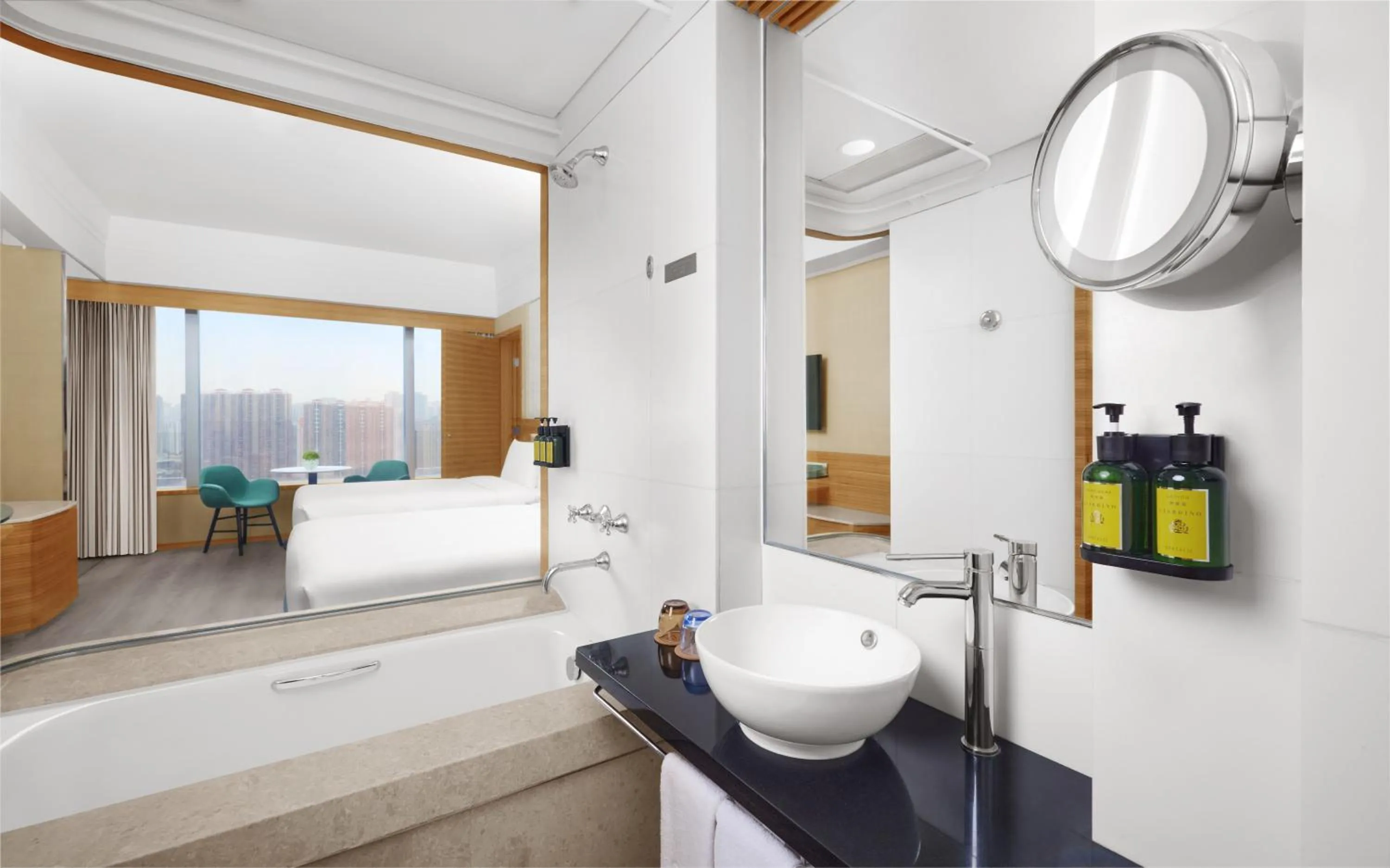 Bed in Nina Hotel Tsuen Wan West